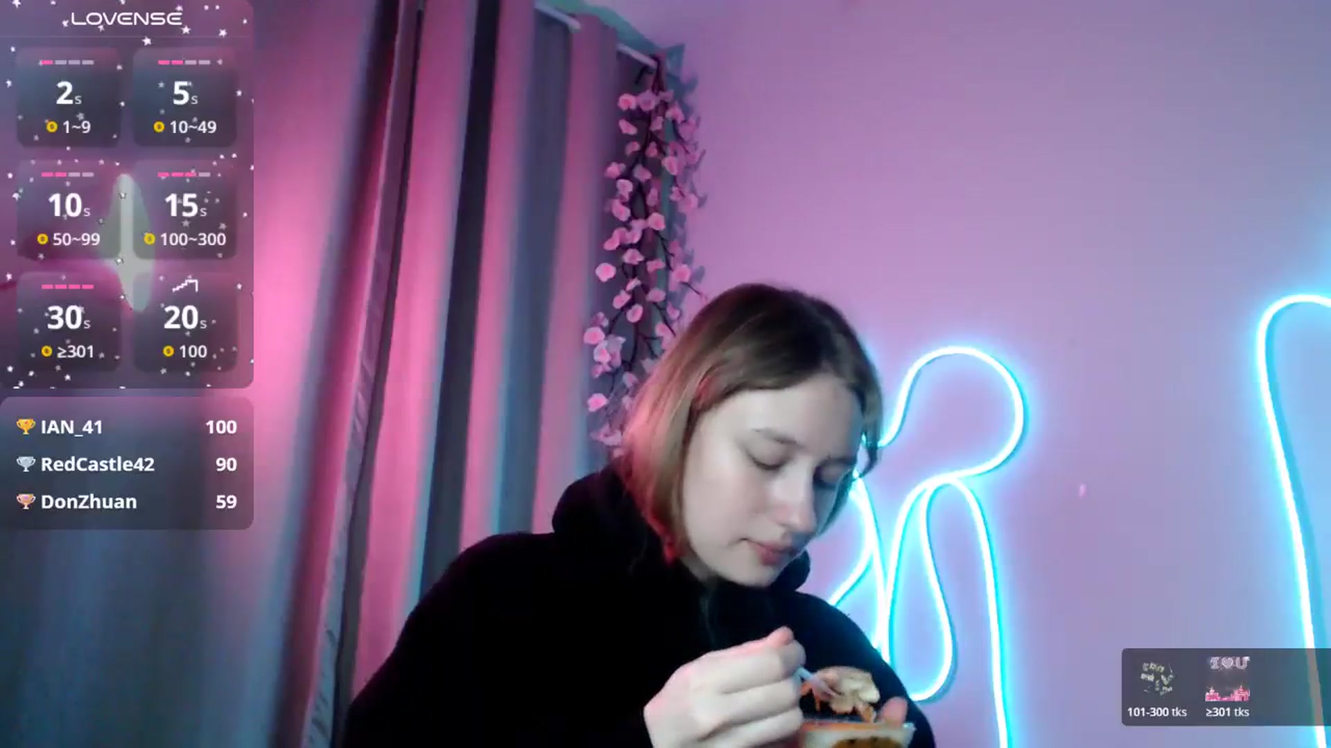 Gallery image thumbnail from NicolePax's myfreecams stream on, 12/28/2025, 12:21 image 4 of 20