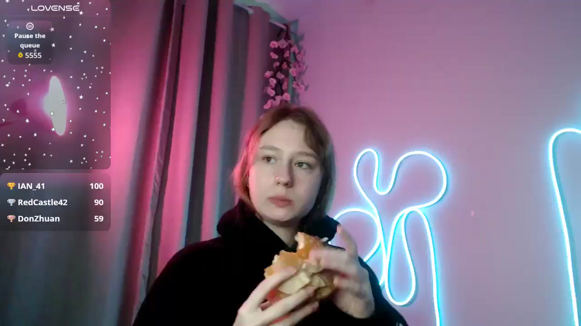 Gallery image thumbnail from NicolePax's myfreecams stream on, 12/28/2025, 12:21 image 1 of 20