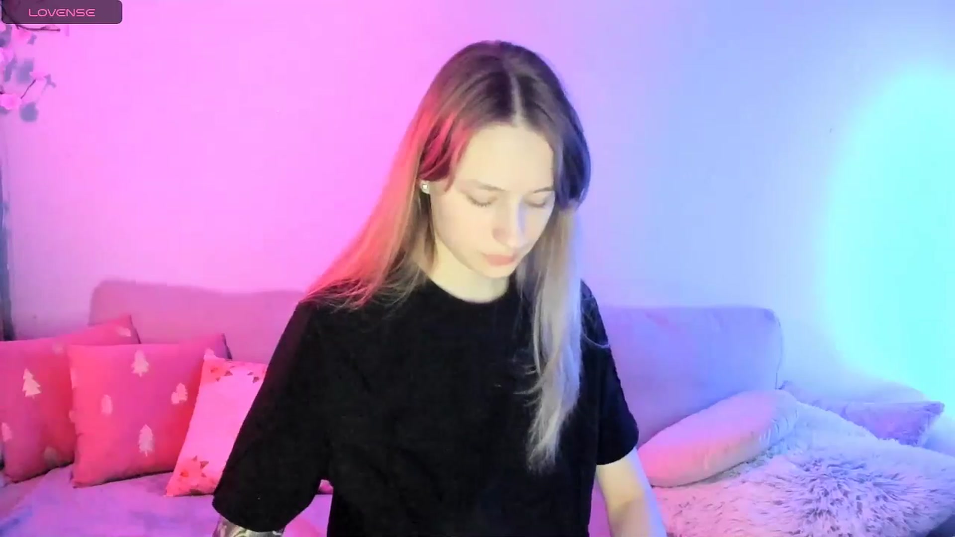 Gallery image thumbnail from NicolePax's myfreecams stream on, 03/24/2026, 18:44 image 20 of 20