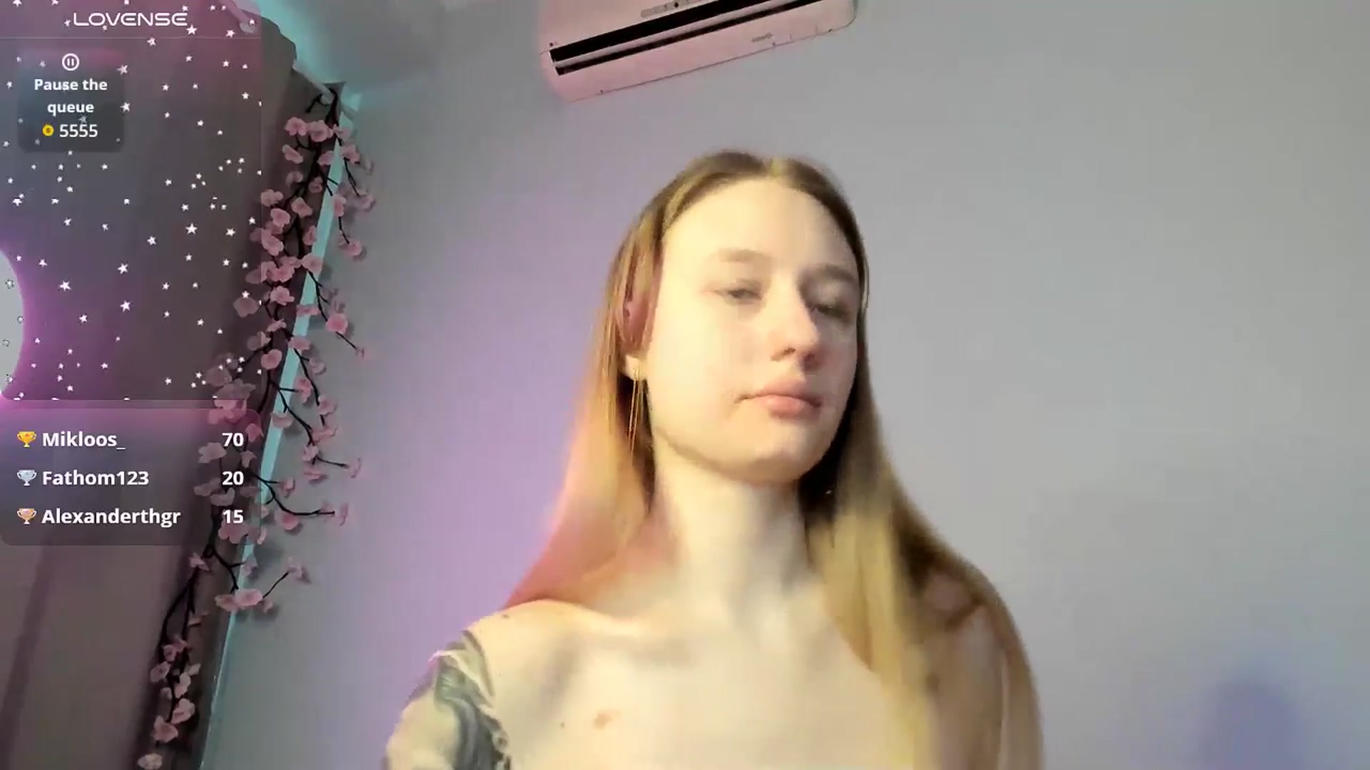 Gallery image thumbnail from NicolePax's myfreecams stream on, 04/11/2026, 09:26 image 7 of 20