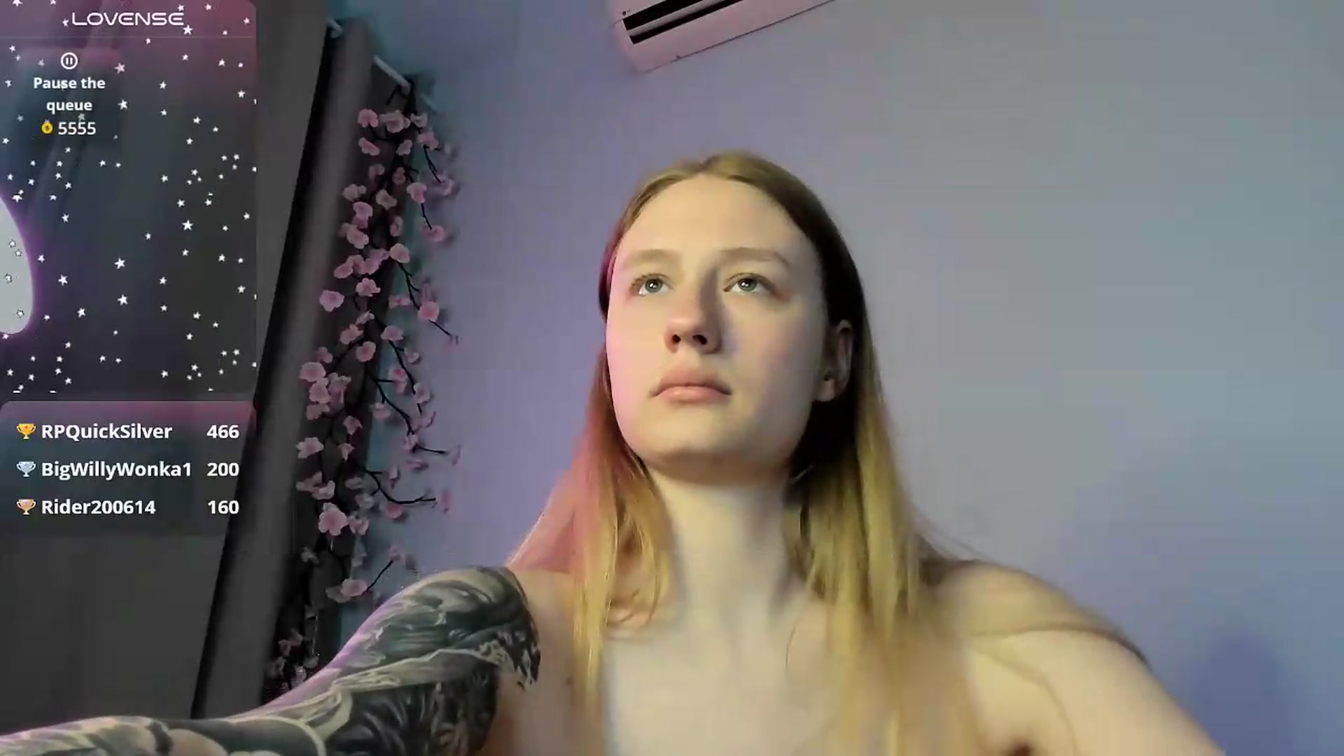 Gallery image thumbnail from NicolePax's myfreecams stream on, 05/12/2026, 13:12 image 2 of 20