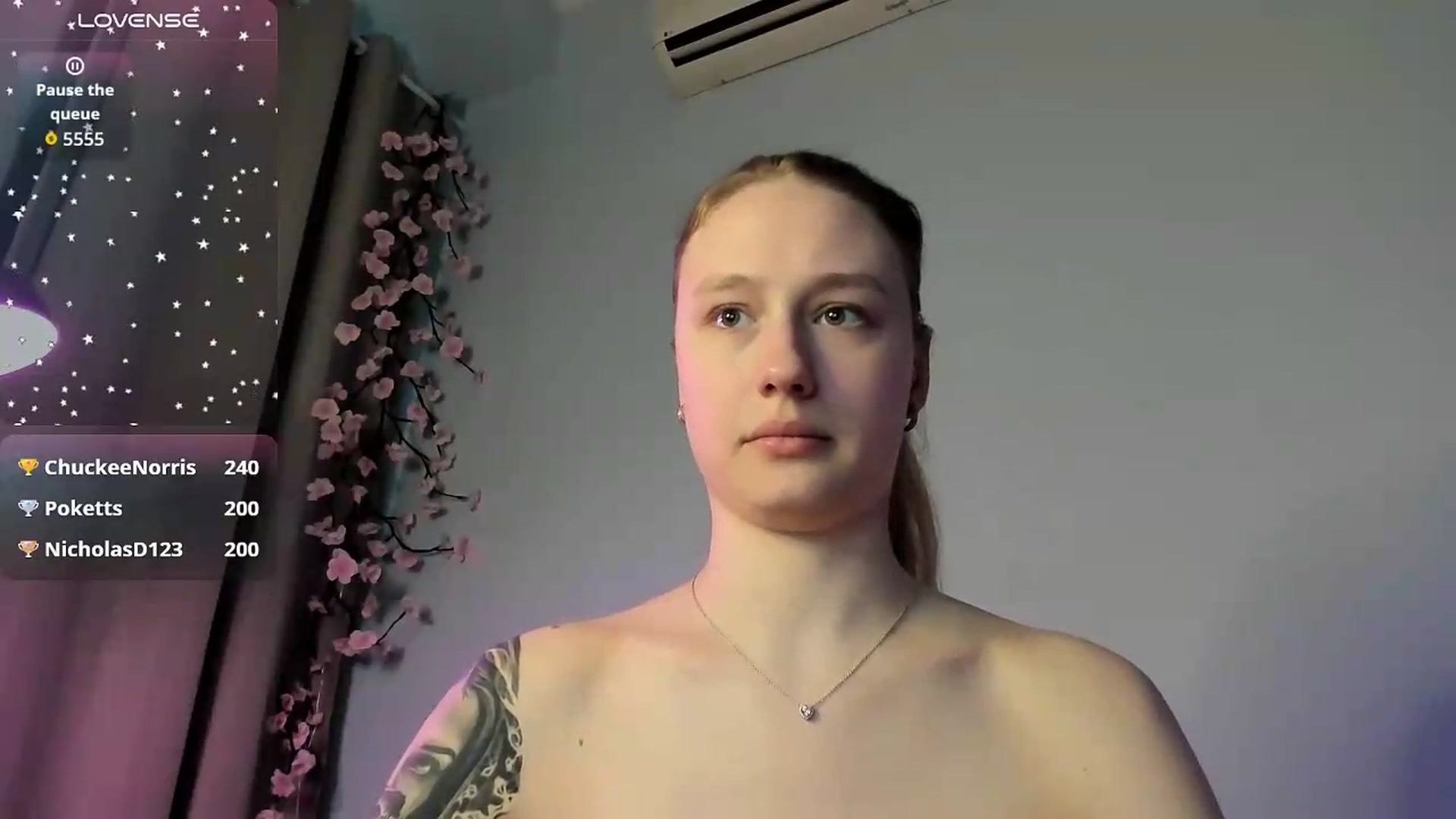 Gallery image thumbnail from NicolePax's myfreecams stream on, 05/19/2026, 12:39 image 19 of 20