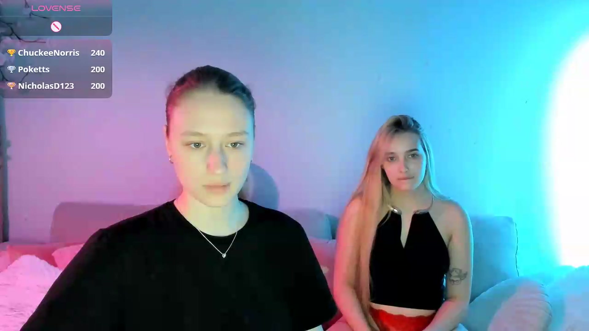 Gallery image thumbnail from NicolePax's myfreecams stream on, 05/19/2026, 19:57 image 16 of 20