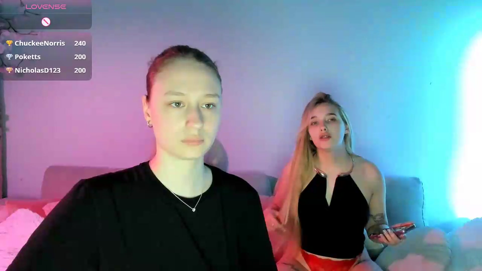 Gallery image thumbnail from NicolePax's myfreecams stream on, 05/19/2026, 19:57 image 15 of 20