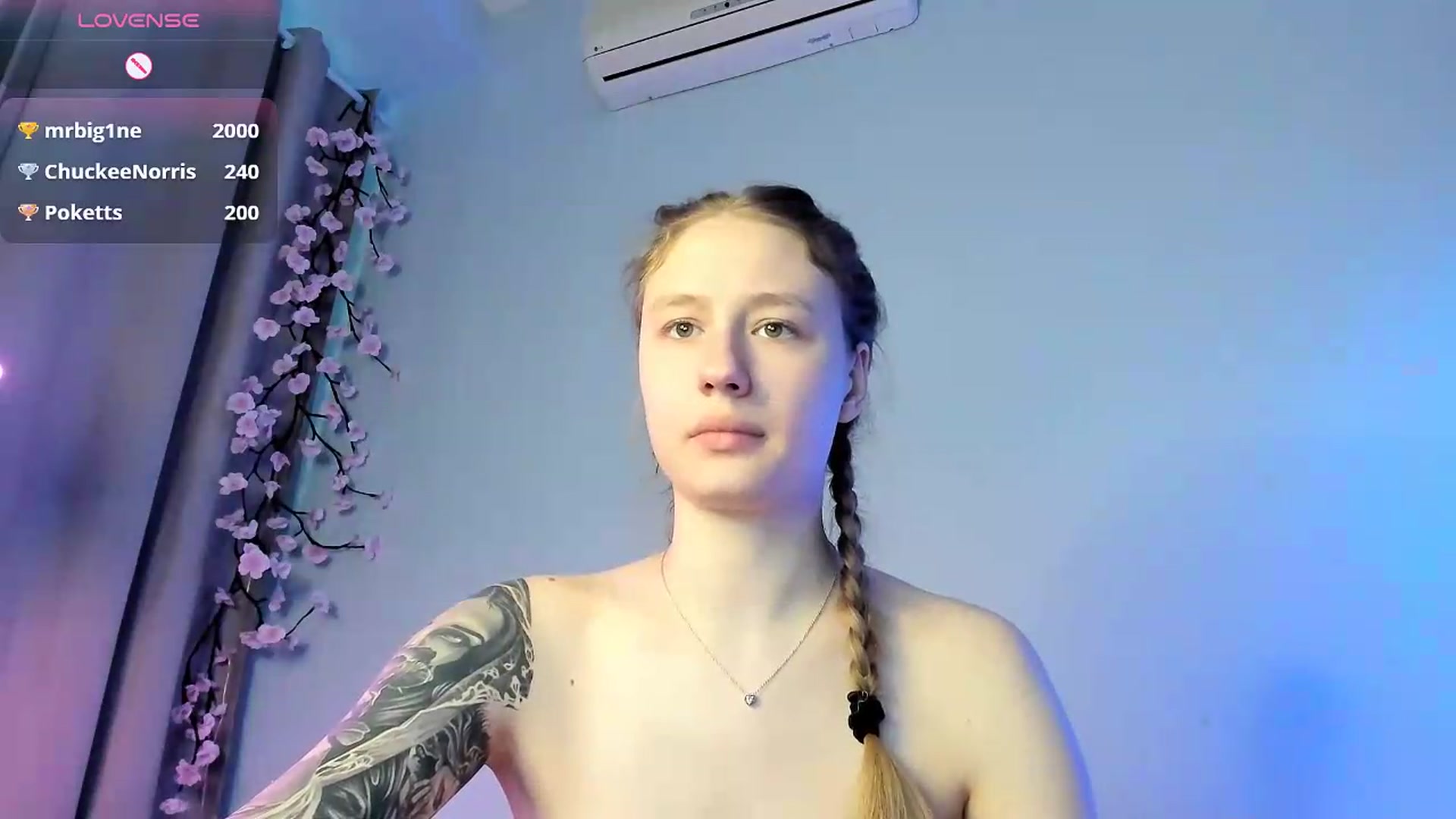 Gallery image thumbnail from NicolePax's myfreecams stream on, 05/20/2026, 13:09 image 8 of 20