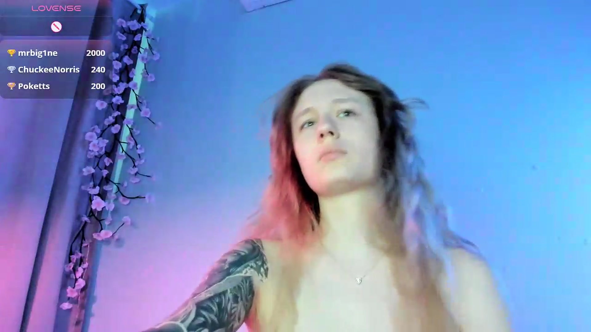 Gallery image thumbnail from NicolePax's myfreecams stream on, 05/20/2026, 13:39 image 6 of 20