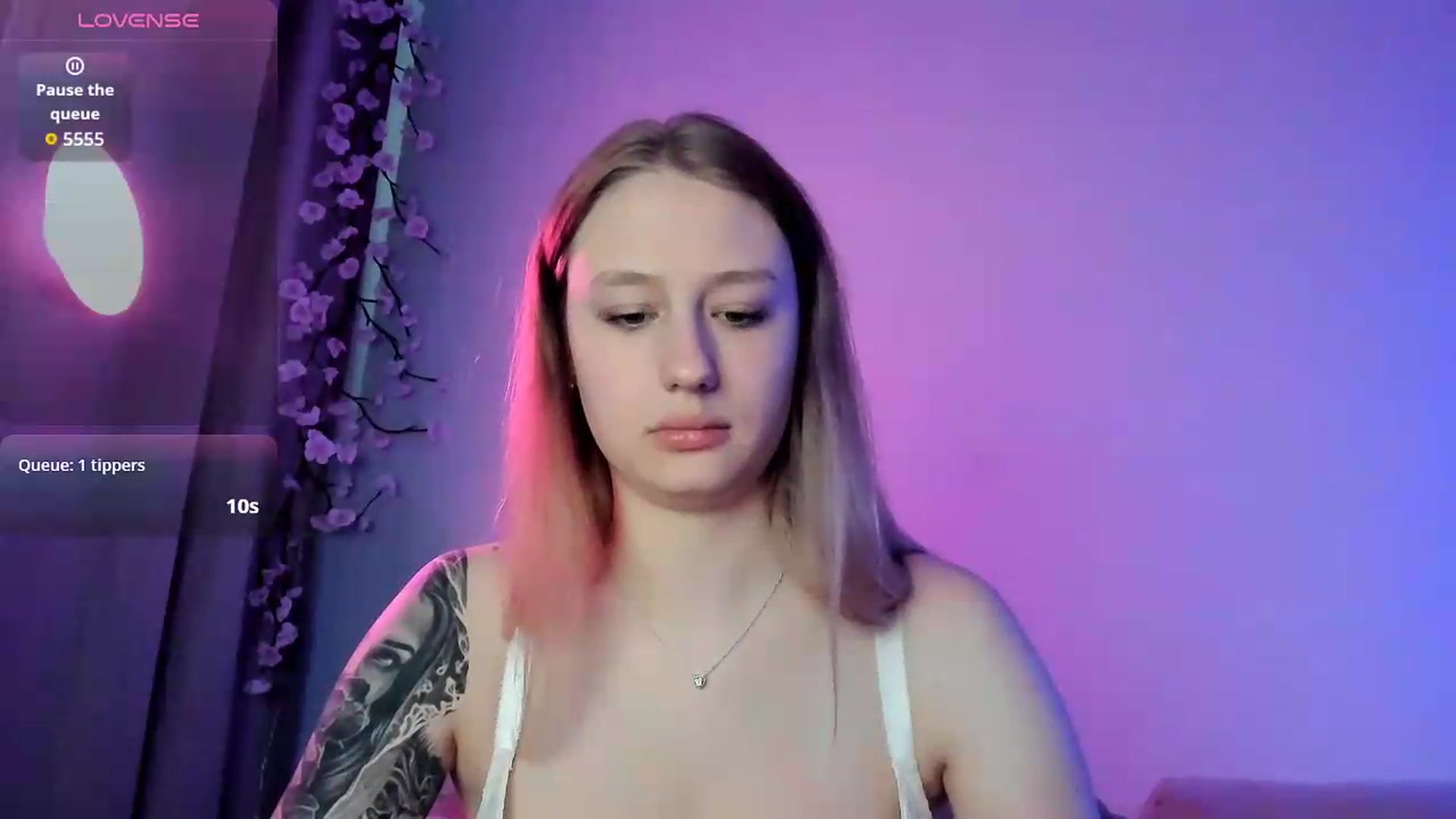 Gallery image thumbnail from NicolePax's myfreecams stream on, 05/27/2026, 14:00 image 11 of 20