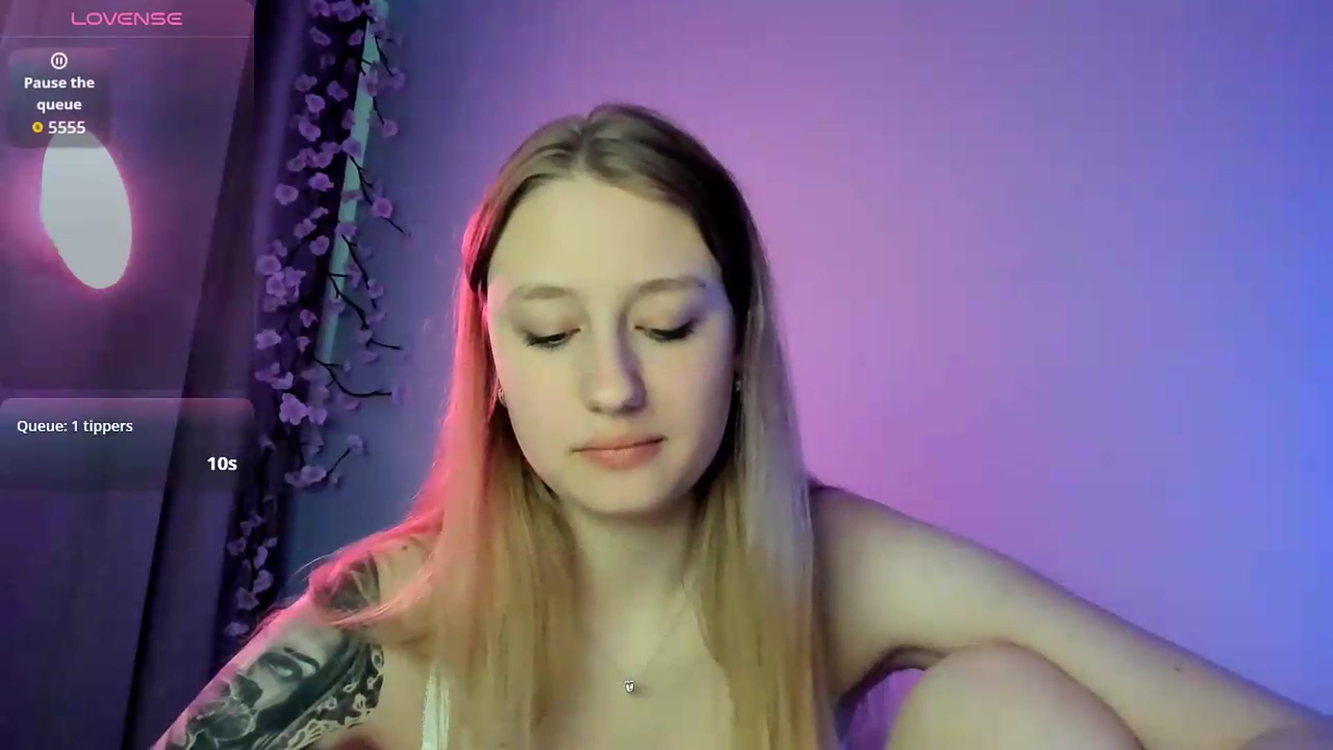 Gallery image thumbnail from NicolePax's myfreecams stream on, 05/27/2026, 14:00 image 17 of 20