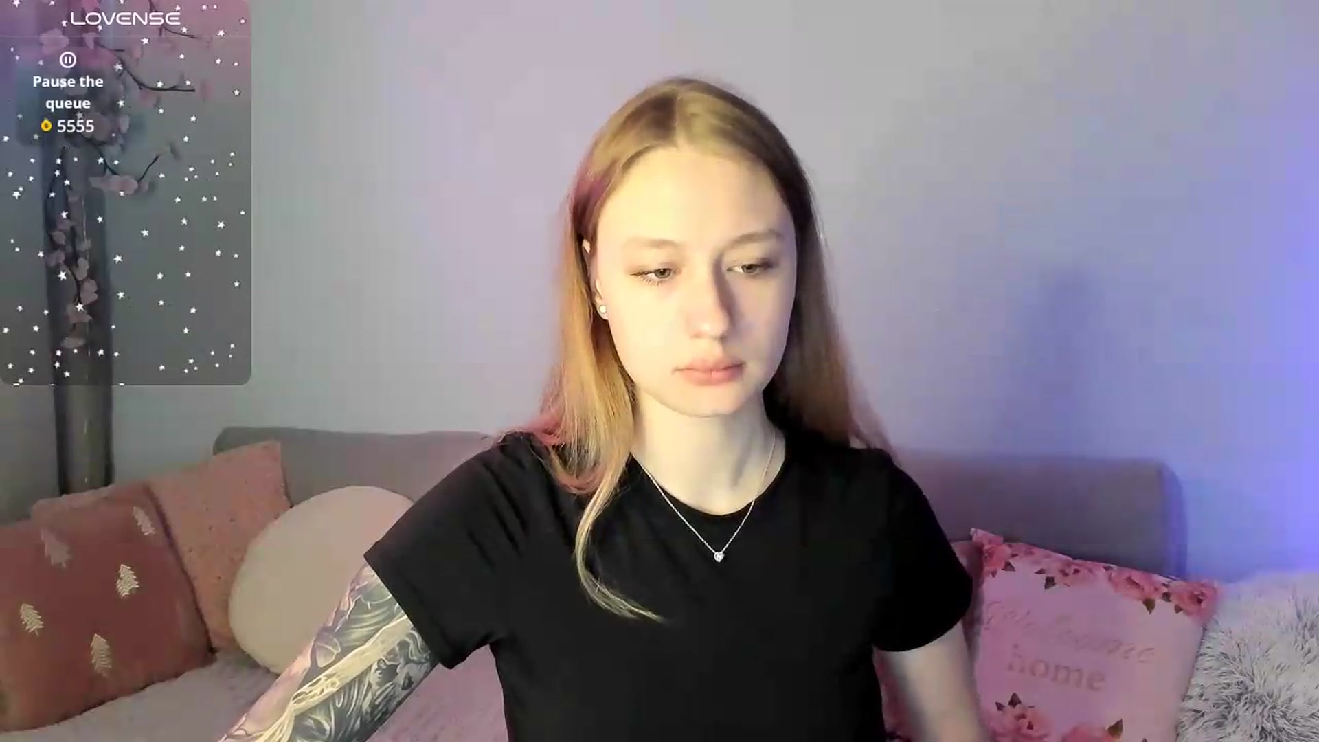 Gallery image thumbnail from NicolePax's myfreecams stream on, 06/01/2026, 08:31 image 17 of 20