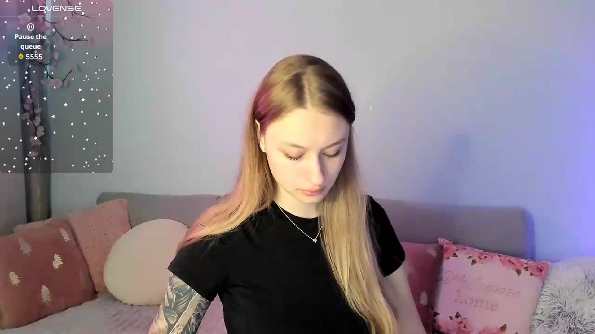 Gallery image thumbnail from NicolePax's myfreecams stream on, 06/01/2026, 08:31 image 8 of 20