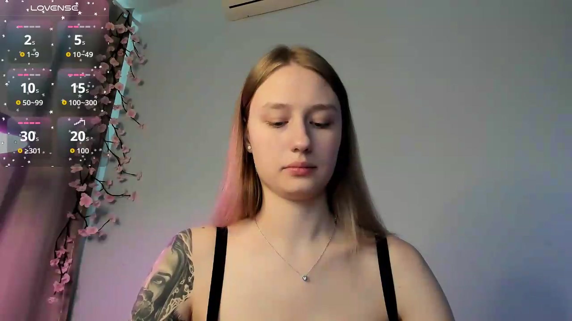Gallery image thumbnail from NicolePax's myfreecams stream on, 06/29/2026, 08:33 image 15 of 20