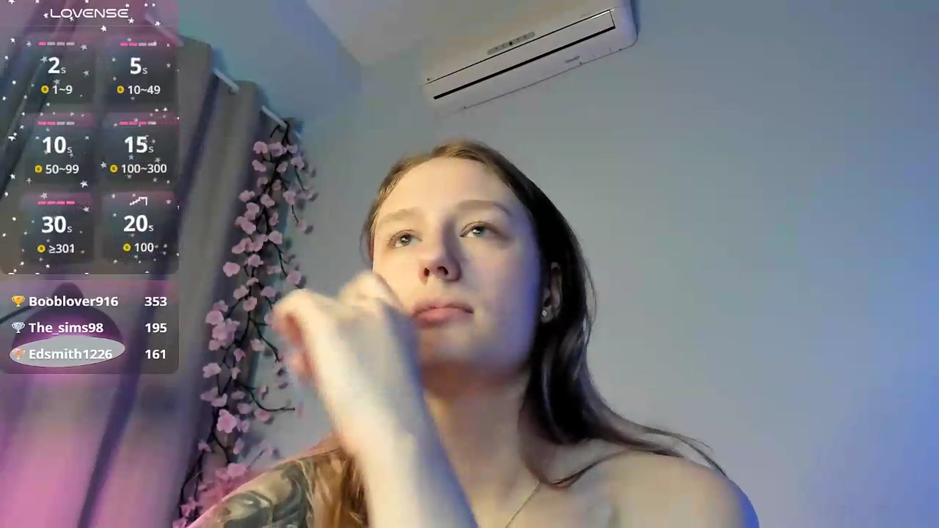 Gallery image thumbnail from NicolePax's myfreecams stream on, 07/04/2026, 14:00 image 17 of 20