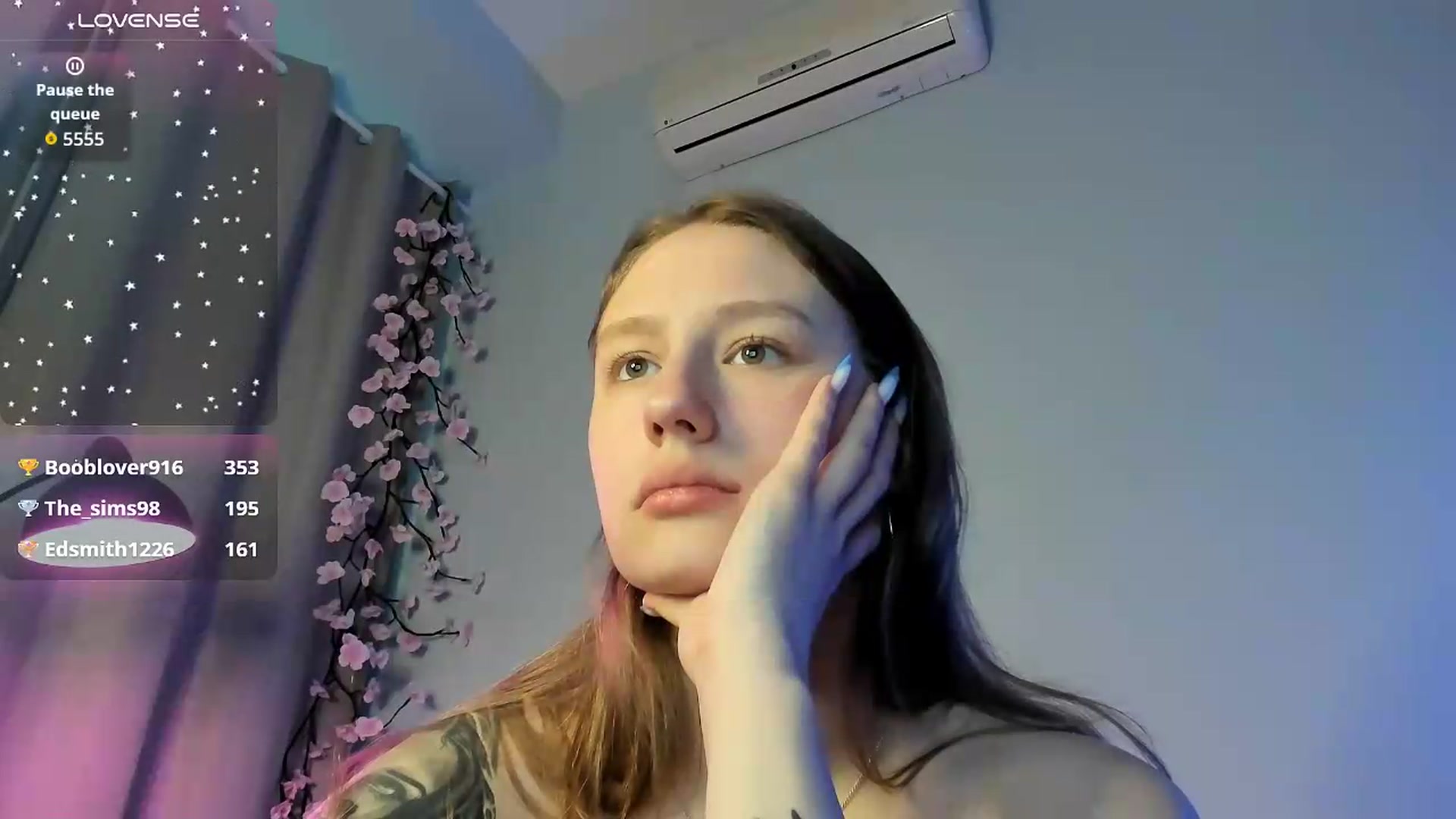 Gallery image thumbnail from NicolePax's myfreecams stream on, 07/04/2026, 14:00 image 18 of 20