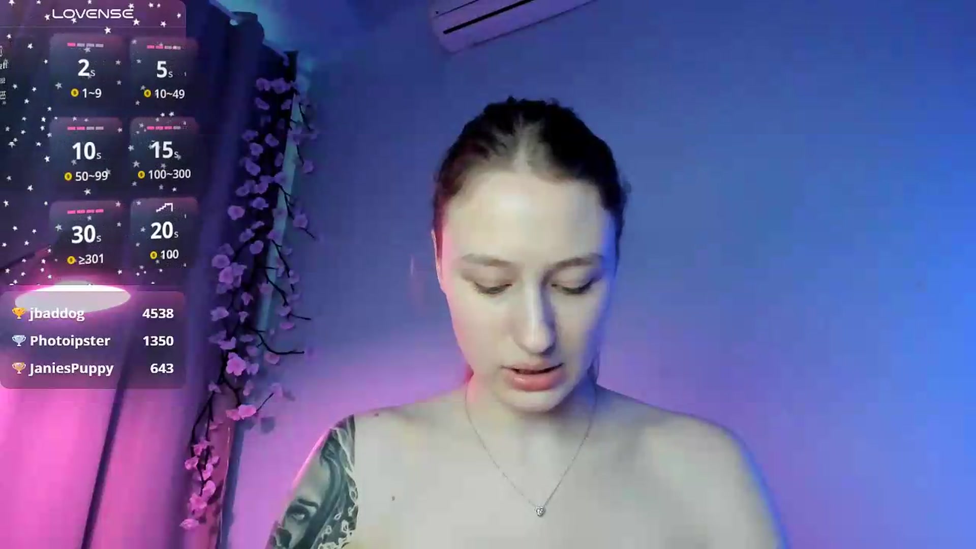 Gallery image thumbnail from NicolePax's myfreecams stream on, 07/10/2026, 11:51 image 10 of 20