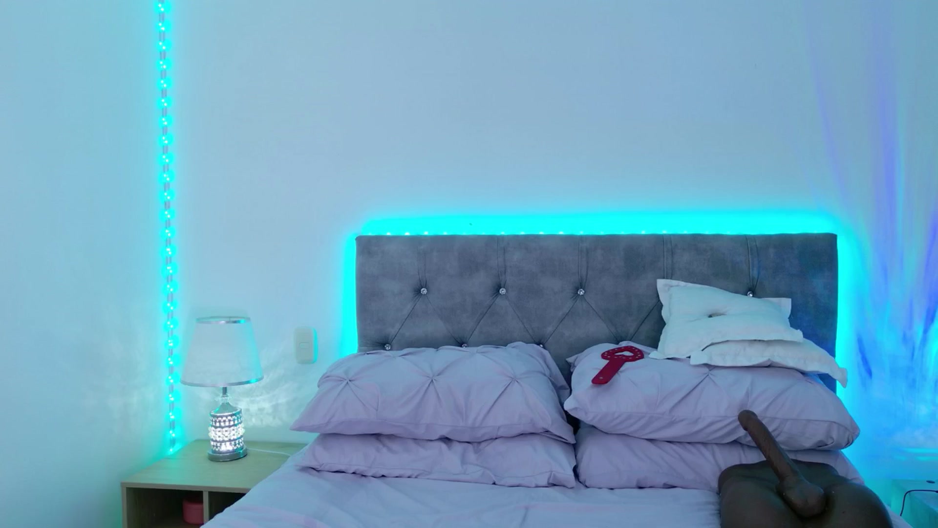 Gallery image thumbnail from NicolePowell's myfreecams stream on, 02/19/2026, 05:49 image 18 of 20