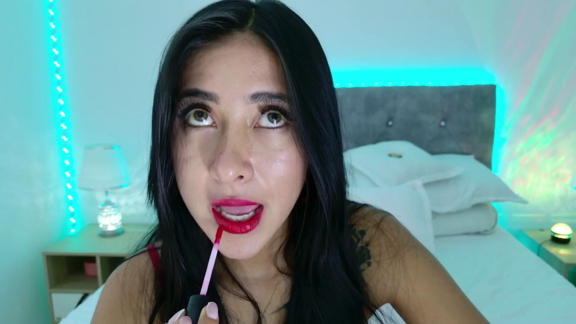 Gallery image thumbnail from NicolePowell's myfreecams stream on, 03/01/2026, 05:16 image 4 of 20