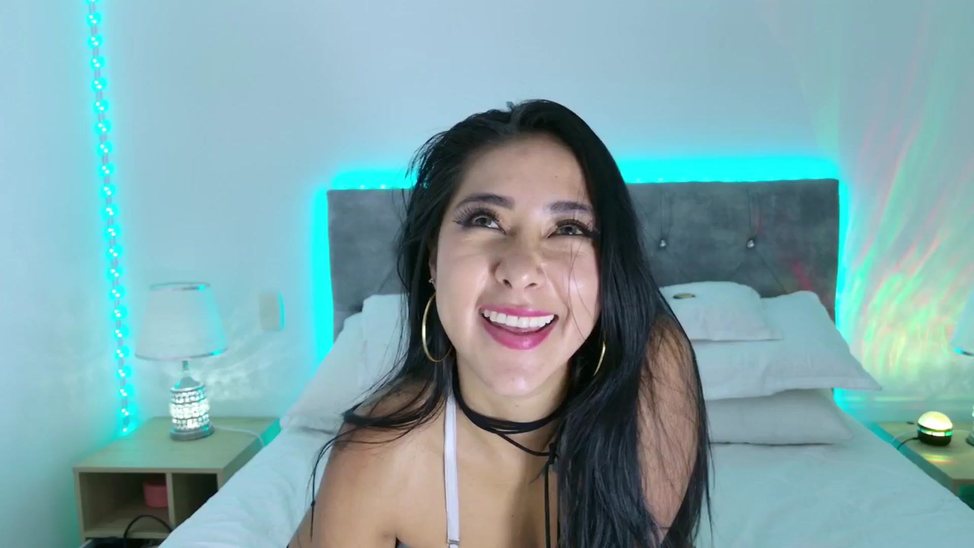 Gallery image thumbnail from NicolePowell's myfreecams stream on, 03/02/2026, 03:46 image 2 of 20