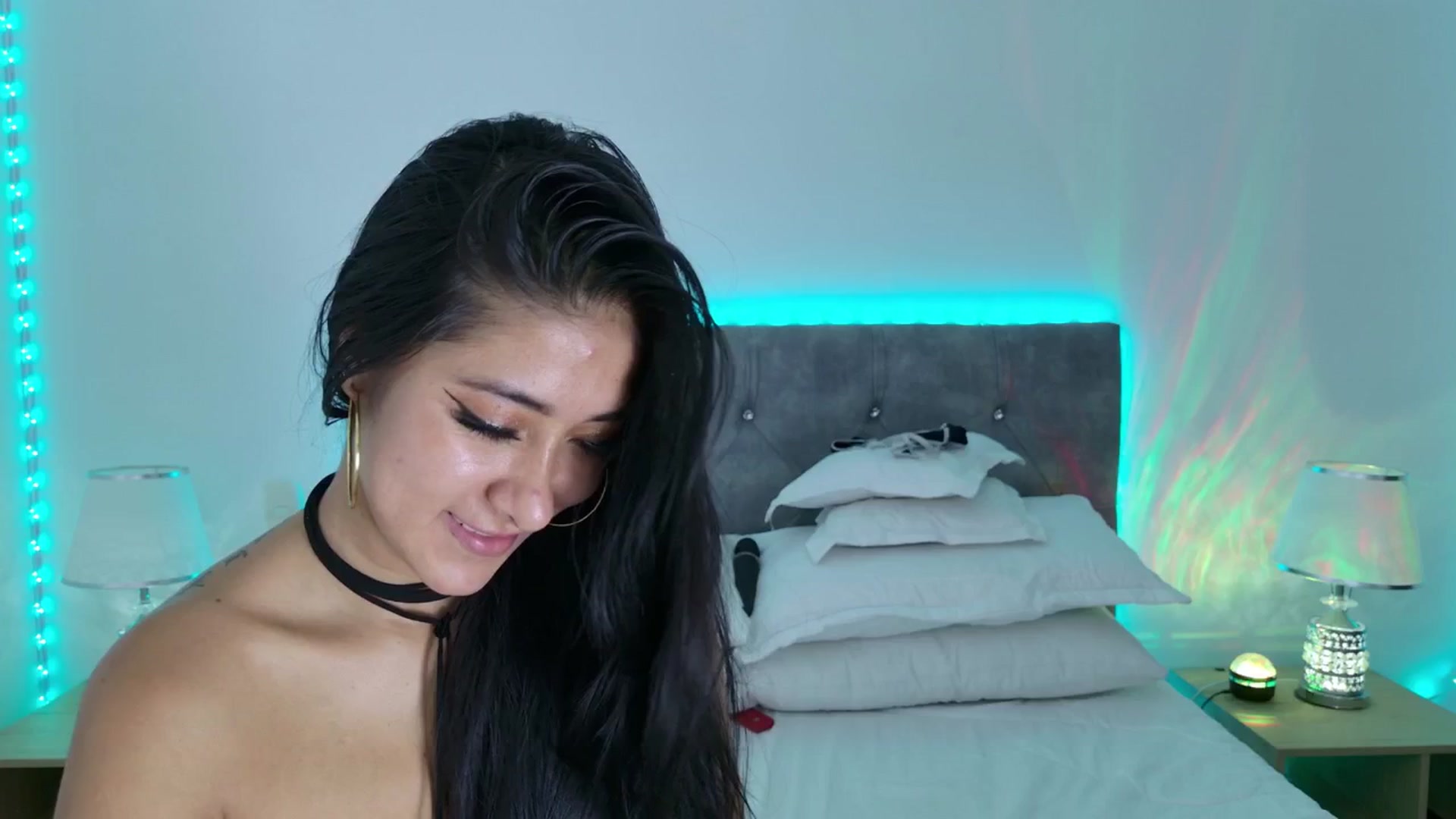 Gallery image thumbnail from NicolePowell's myfreecams stream on, 03/02/2026, 05:12 image 12 of 20