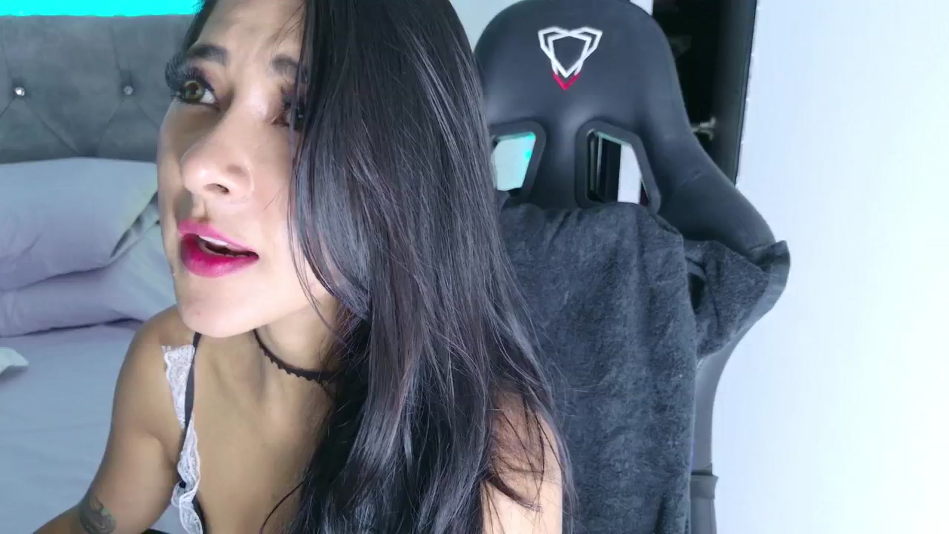 Gallery image thumbnail from NicolePowell's myfreecams stream on, 03/04/2026, 02:29 image 12 of 20