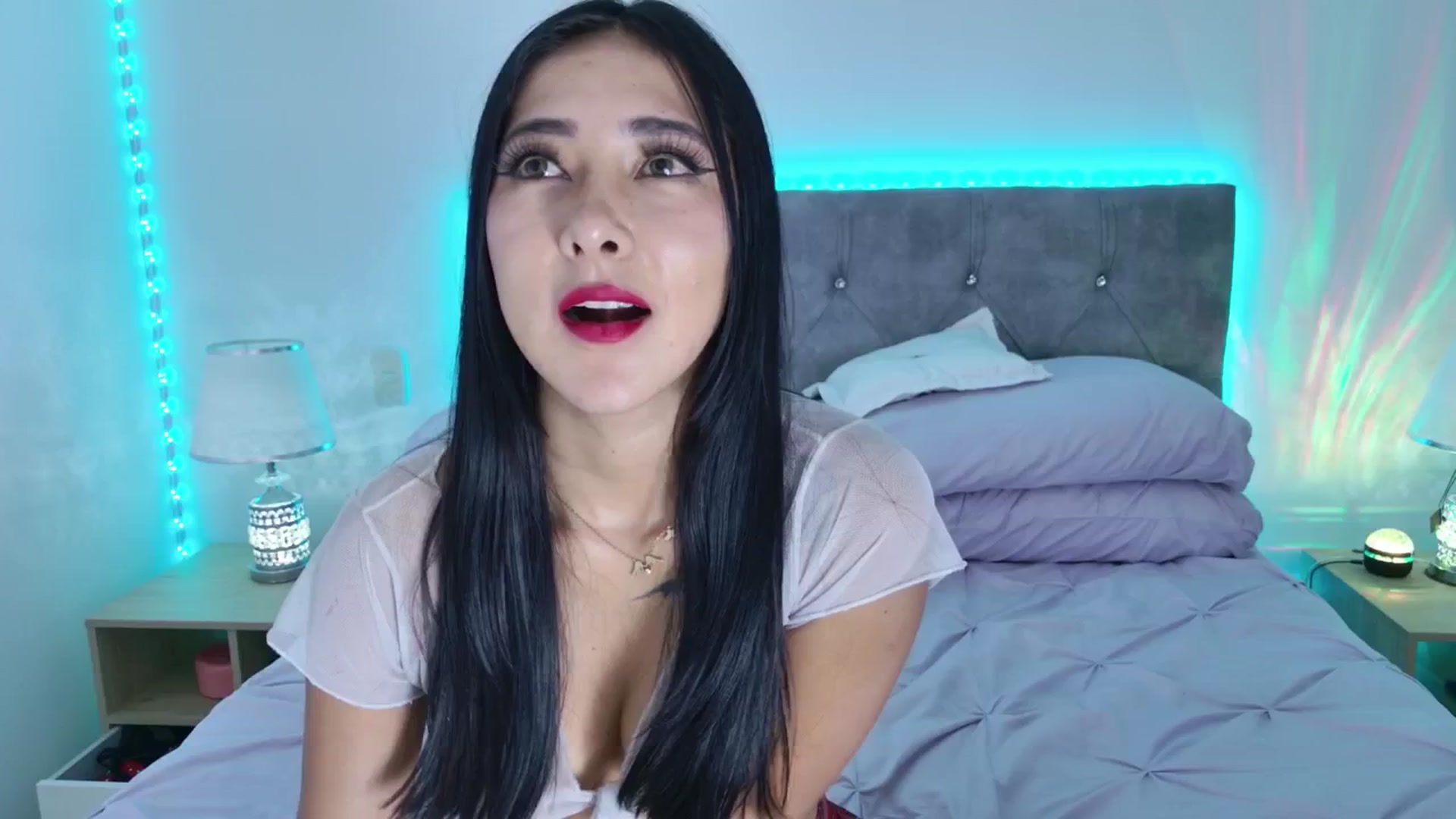 Gallery image thumbnail from NicolePowell's myfreecams stream on, 03/10/2026, 04:02 image 6 of 20