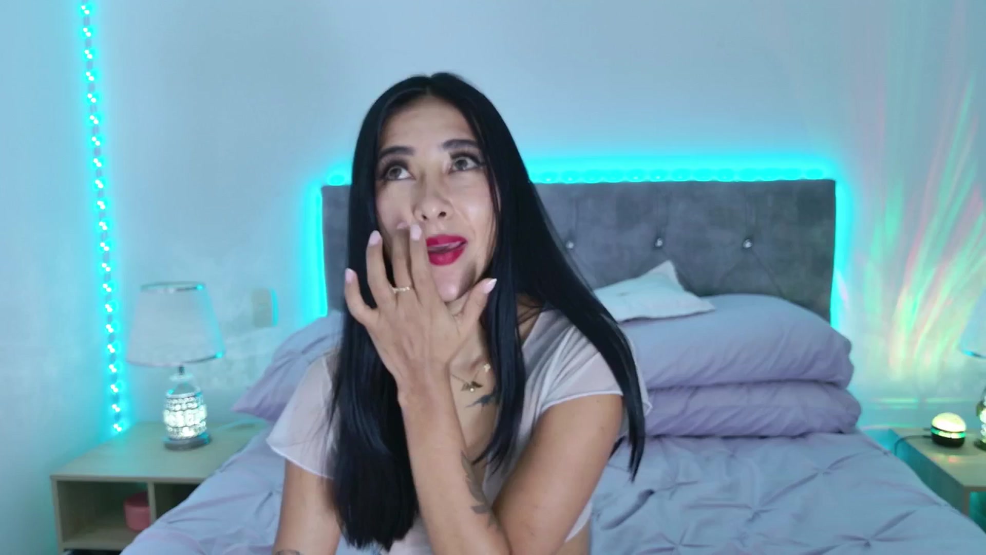 Gallery image thumbnail from NicolePowell's myfreecams stream on, 03/10/2026, 04:02 image 8 of 20