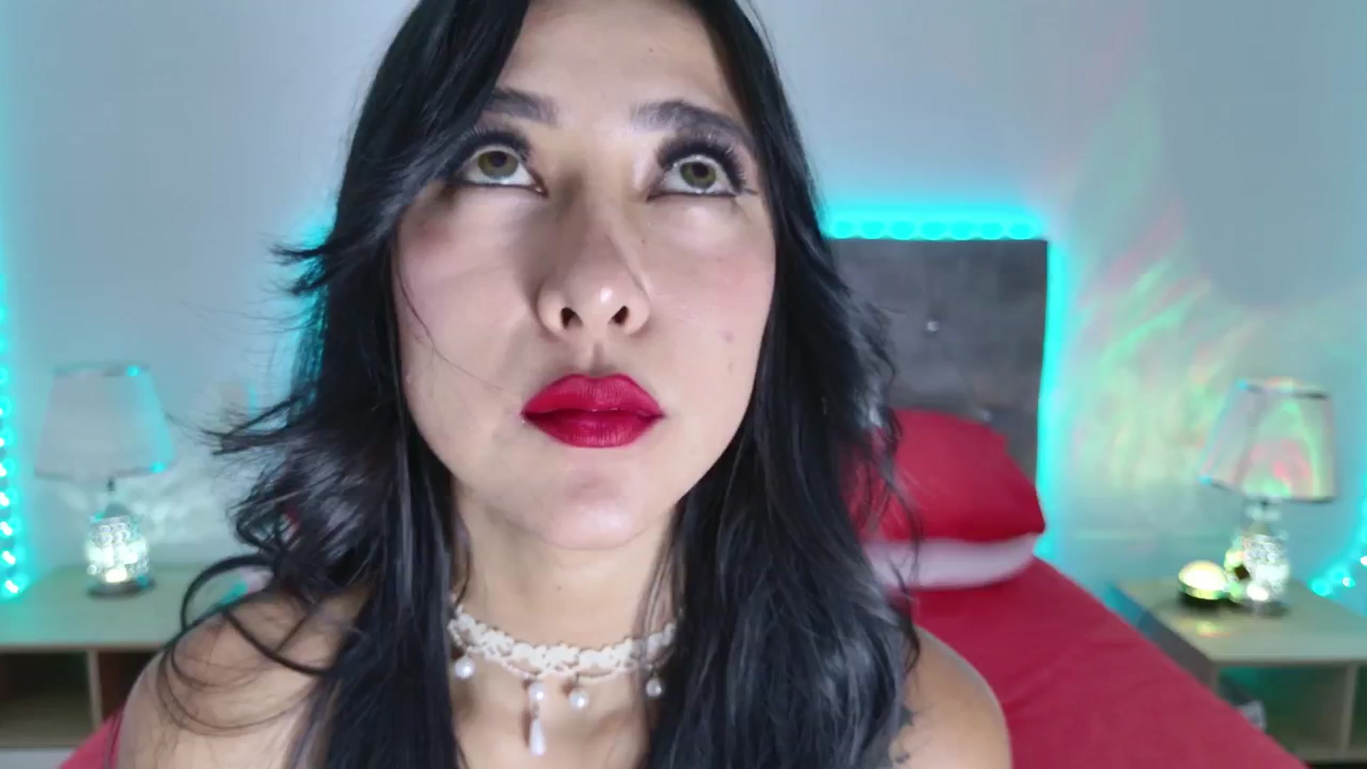 Gallery image thumbnail from NicolePowell's myfreecams stream on, 04/14/2026, 04:08 image 7 of 20