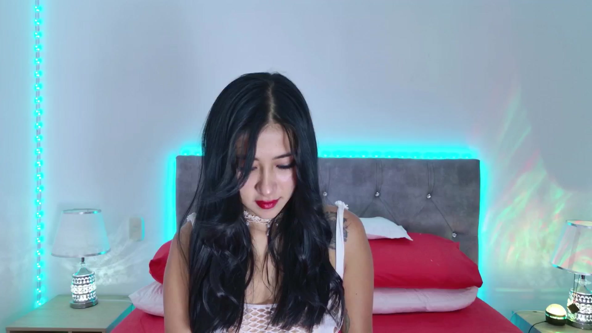 Gallery image thumbnail from NicolePowell's myfreecams stream on, 04/14/2026, 04:08 image 2 of 20