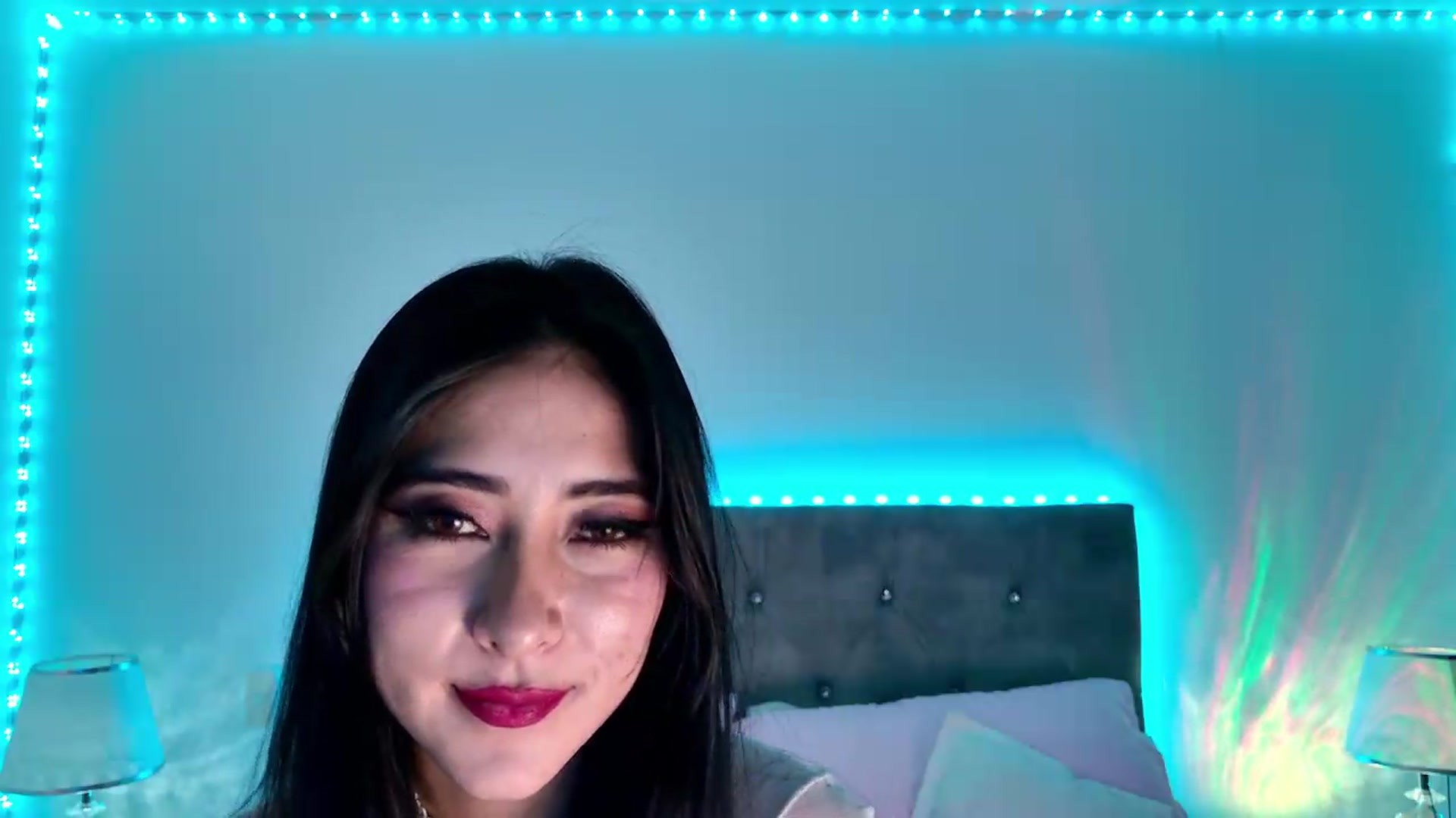 Gallery image thumbnail from NicolePowell's myfreecams stream on, 05/17/2026, 05:10 image 10 of 20
