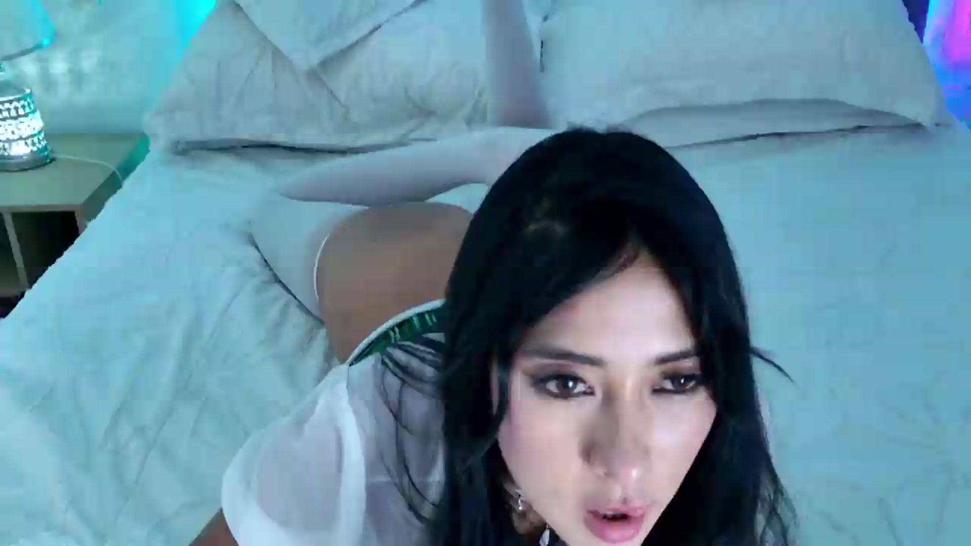 Gallery image thumbnail from NicolePowell's myfreecams stream on, 06/12/2026, 01:57 image 6 of 20