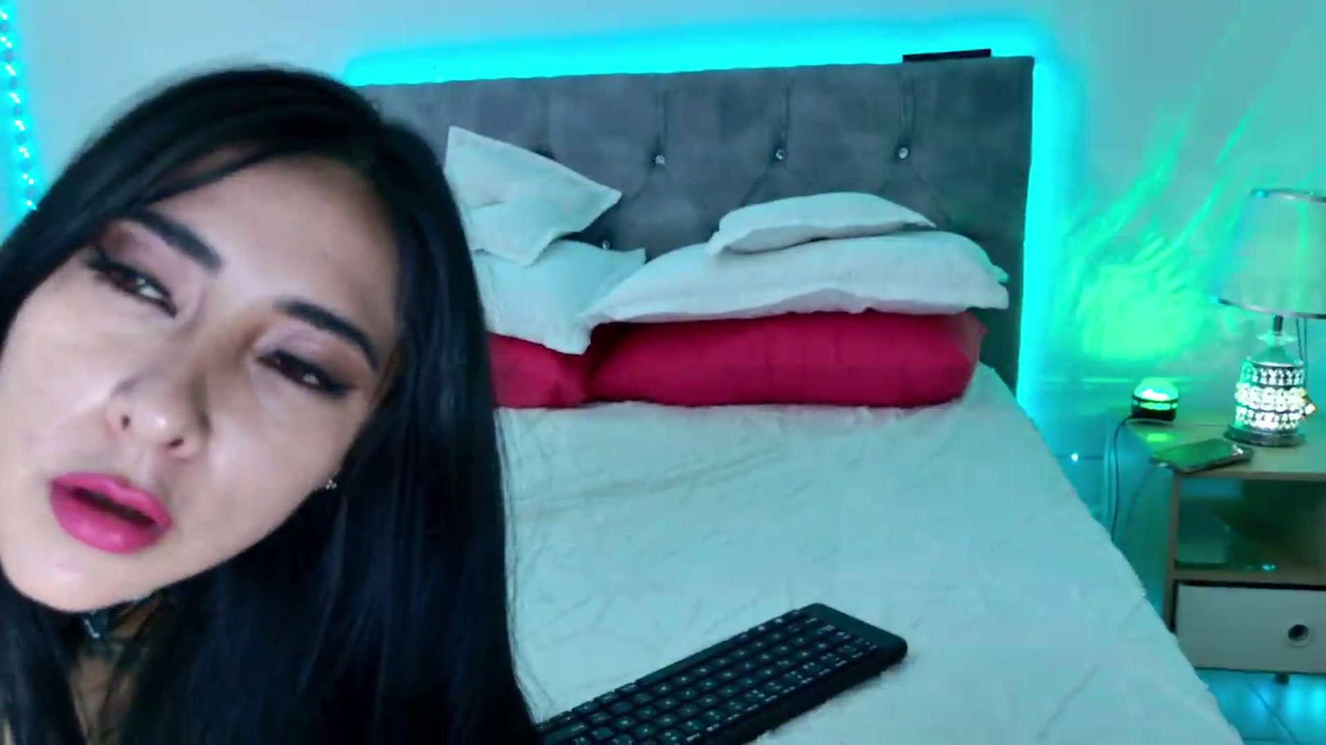 Gallery image thumbnail from NicolePowell's myfreecams stream on, 06/20/2026, 01:02 image 11 of 20