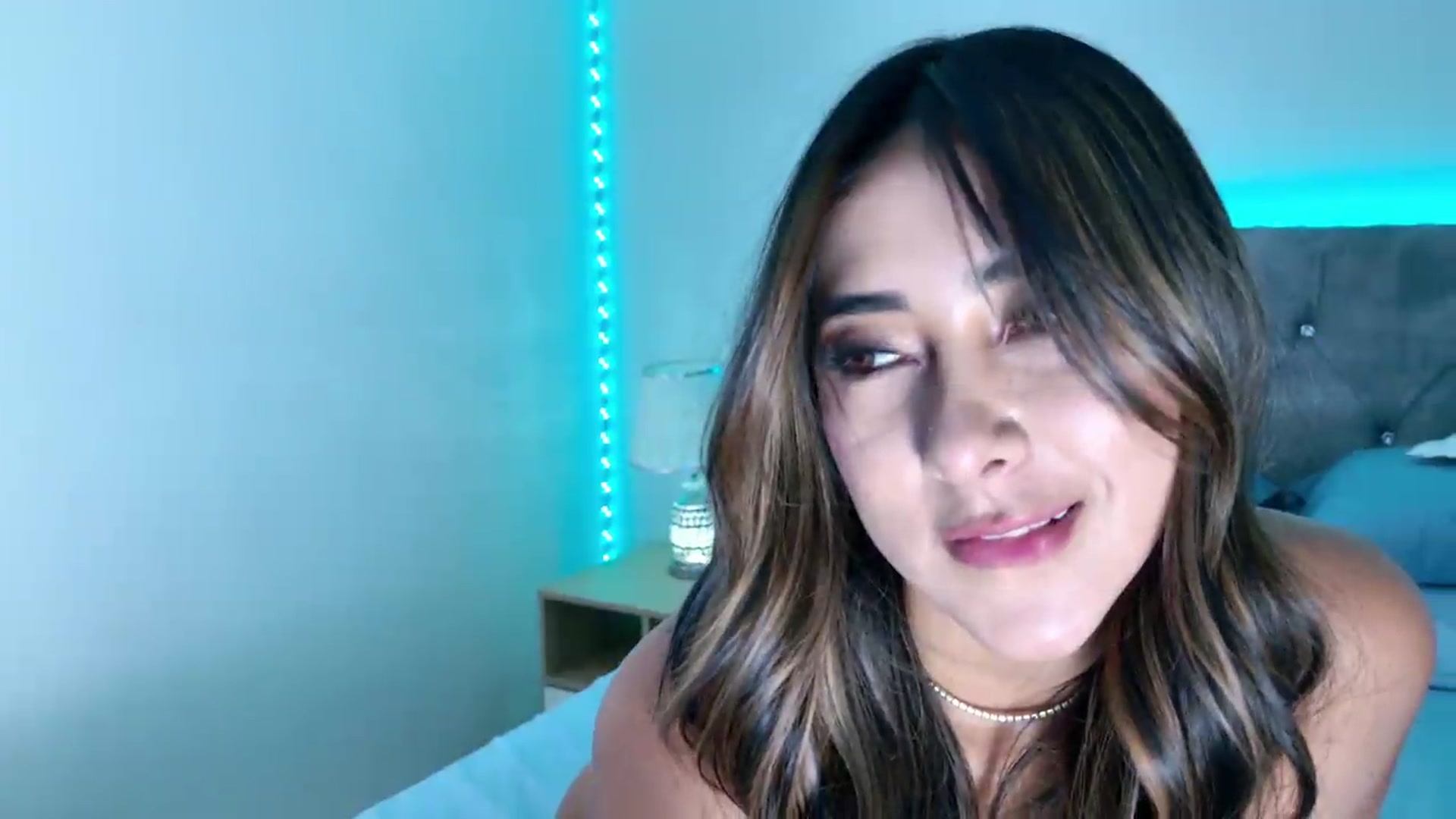 Gallery image thumbnail from NicolePowell's myfreecams stream on, 06/24/2026, 24:58 image 17 of 20
