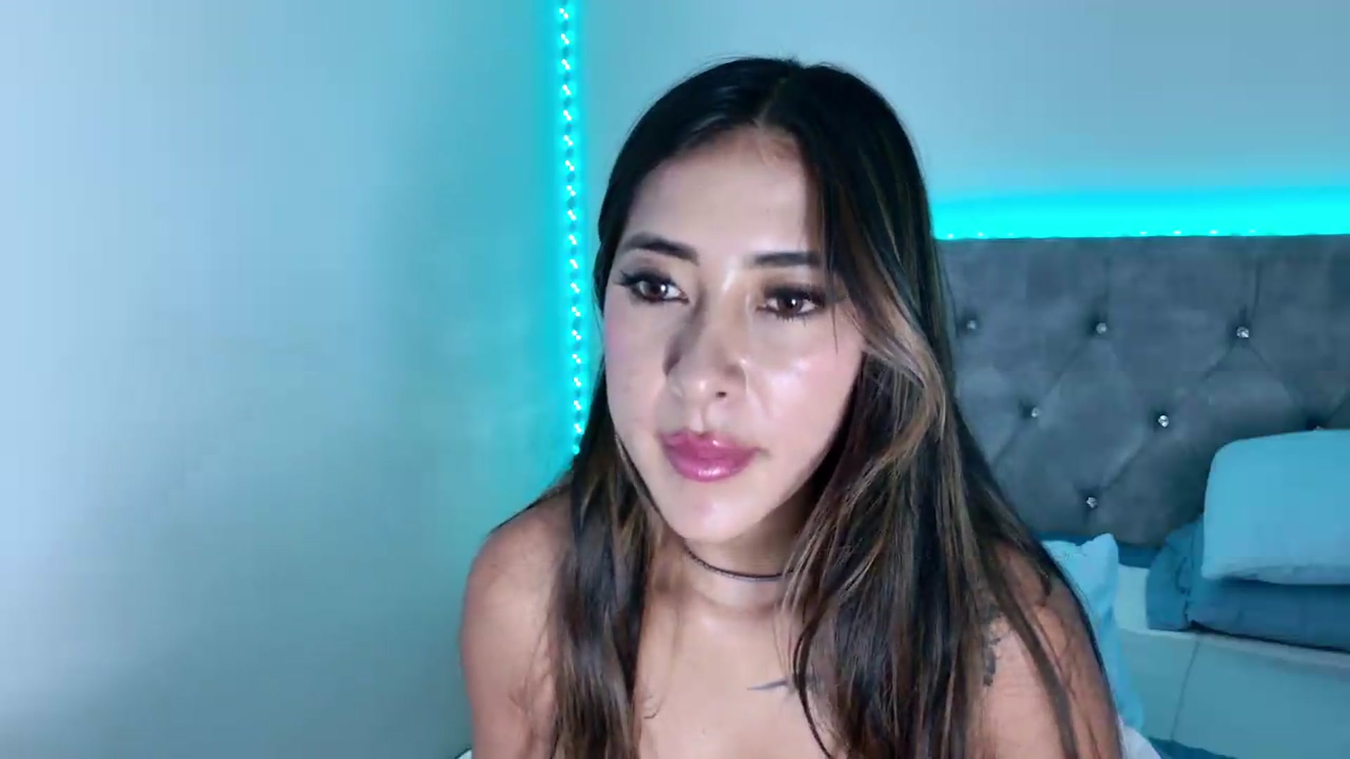 Gallery image thumbnail from NicolePowell's myfreecams stream on, 06/28/2026, 04:07 image 16 of 20