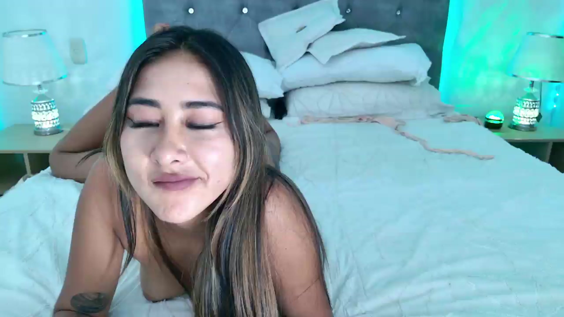 Gallery image thumbnail from NicolePowell's myfreecams stream on, 07/14/2026, 05:19 image 10 of 20