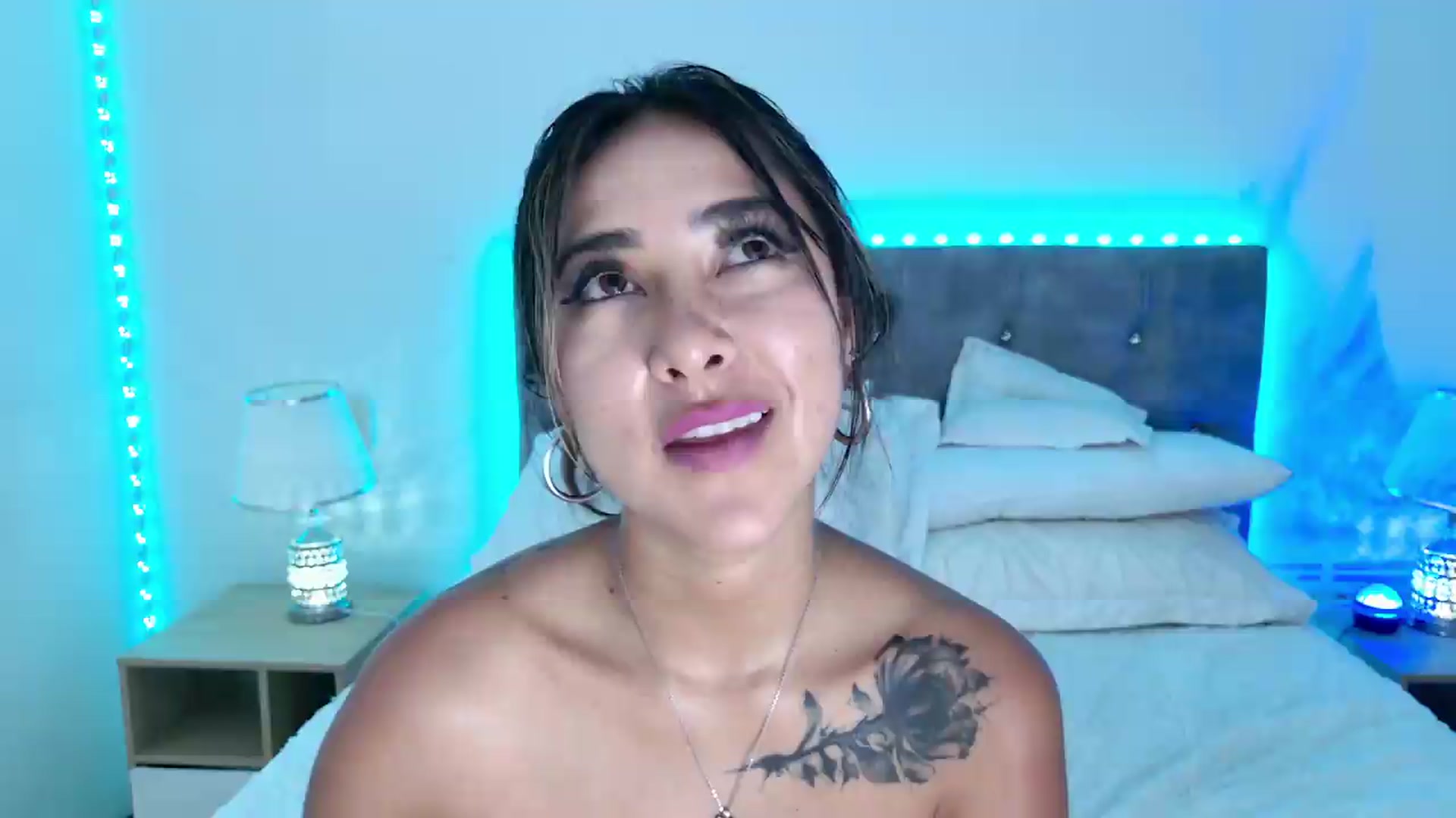 Gallery image thumbnail from NicolePowell's myfreecams stream on, 07/19/2026, 05:56 image 19 of 20