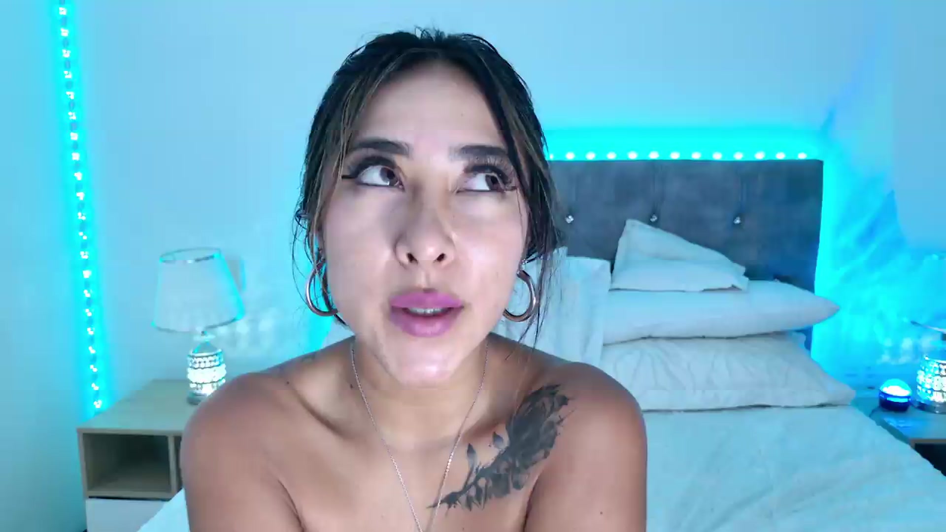 Gallery image thumbnail from NicolePowell's myfreecams stream on, 07/19/2026, 05:56 image 20 of 20