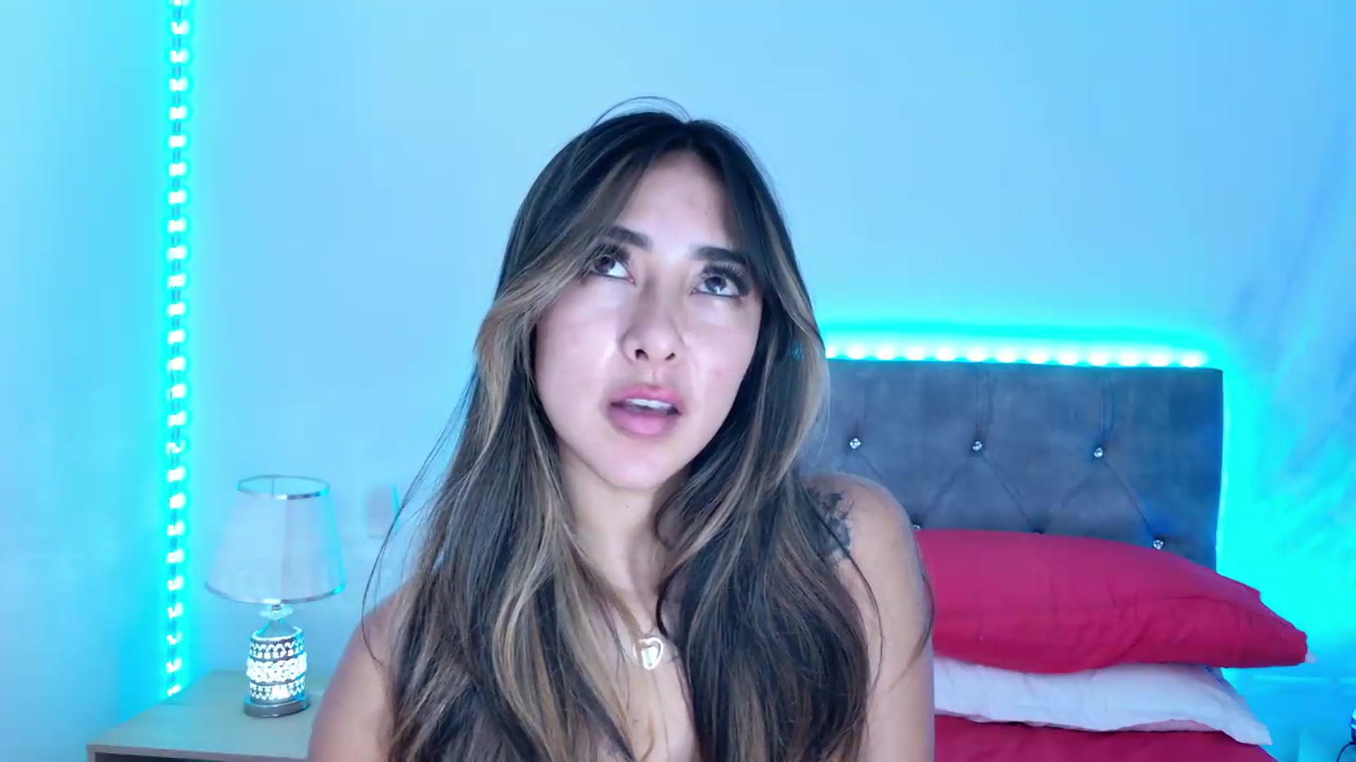 Gallery image thumbnail from NicolePowell's myfreecams stream on, 08/06/2026, 05:40 image 19 of 20