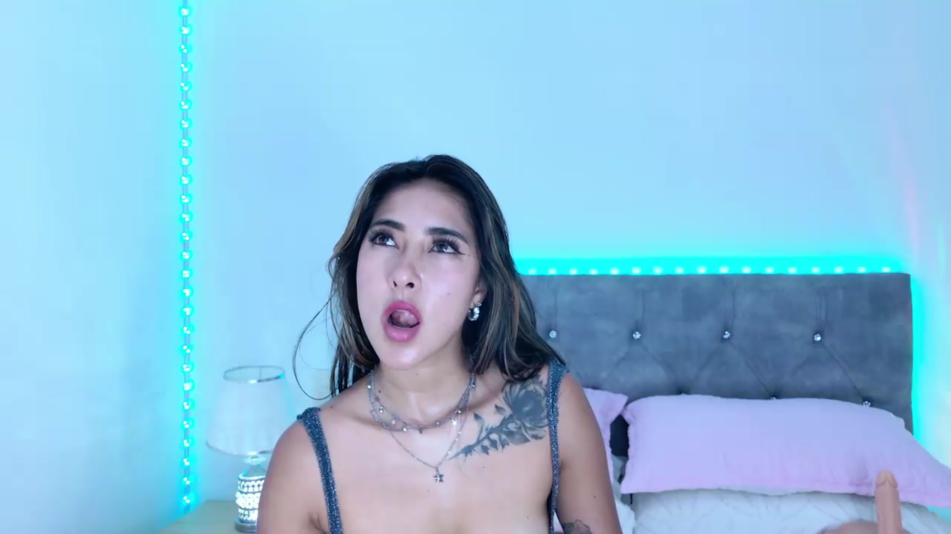 Gallery image thumbnail from NicolePowell's myfreecams stream on, 08/16/2026, 01:58 image 15 of 20