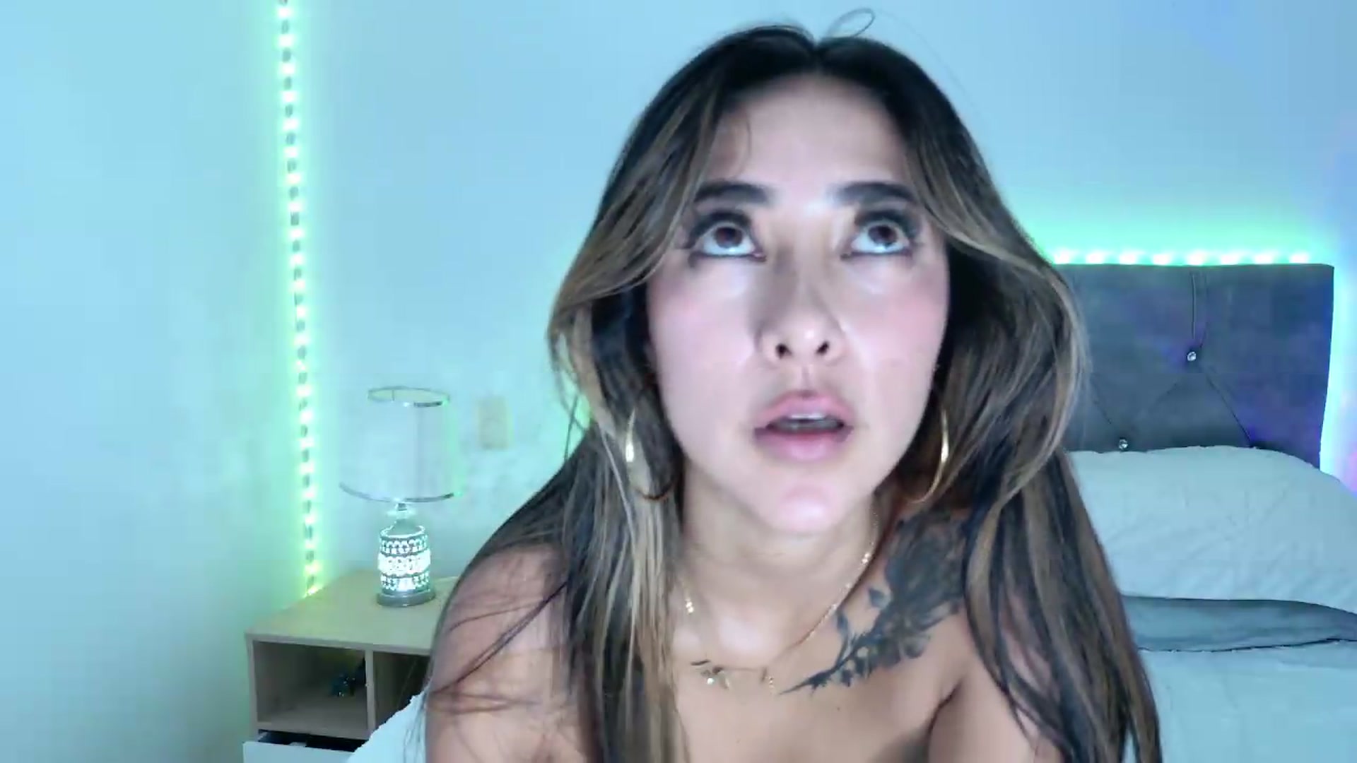 Gallery image thumbnail from NicolePowell's myfreecams stream on, 08/24/2026, 06:15 image 17 of 20