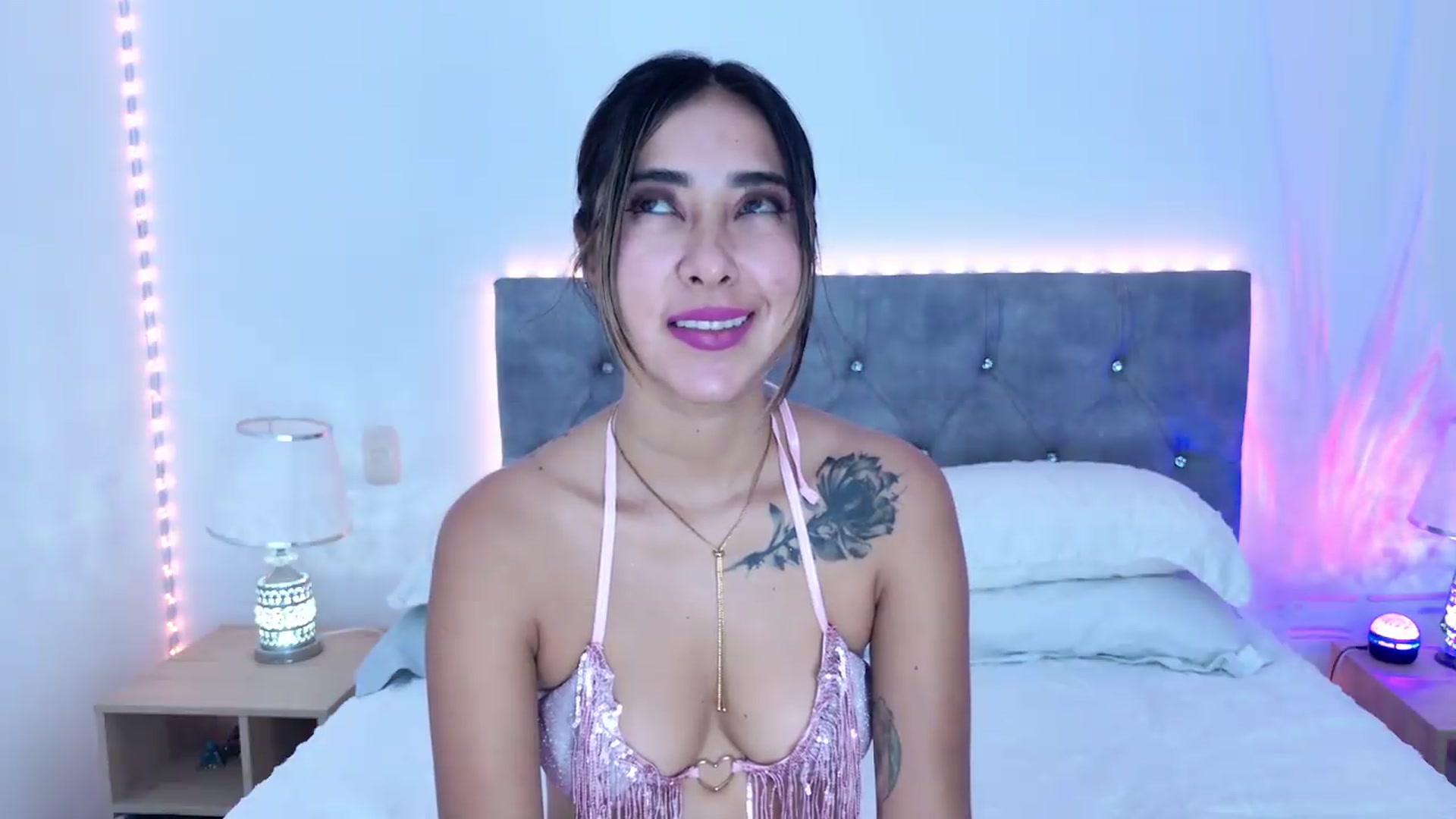 Gallery image thumbnail from NicolePowell's myfreecams stream on, 08/27/2026, 02:00 image 5 of 20