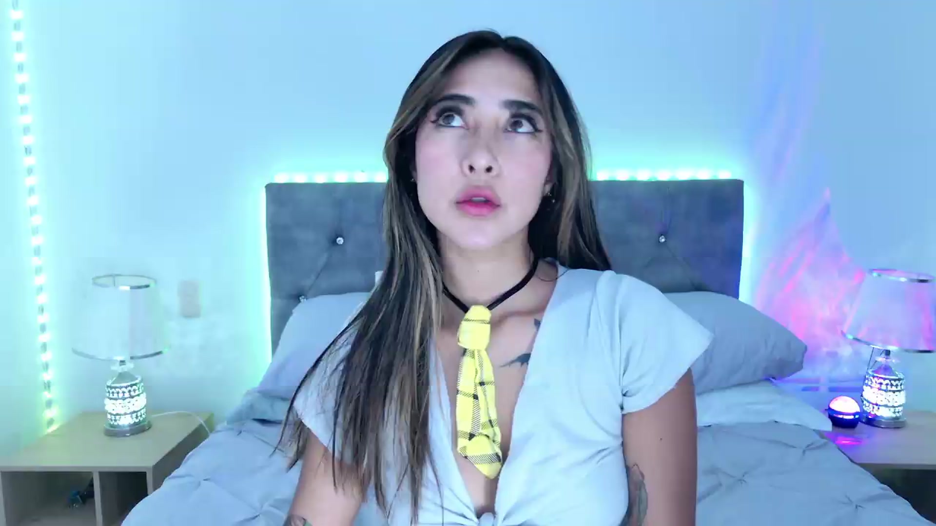 Gallery image thumbnail from NicolePowell's myfreecams stream on, 08/28/2026, 02:16 image 9 of 20