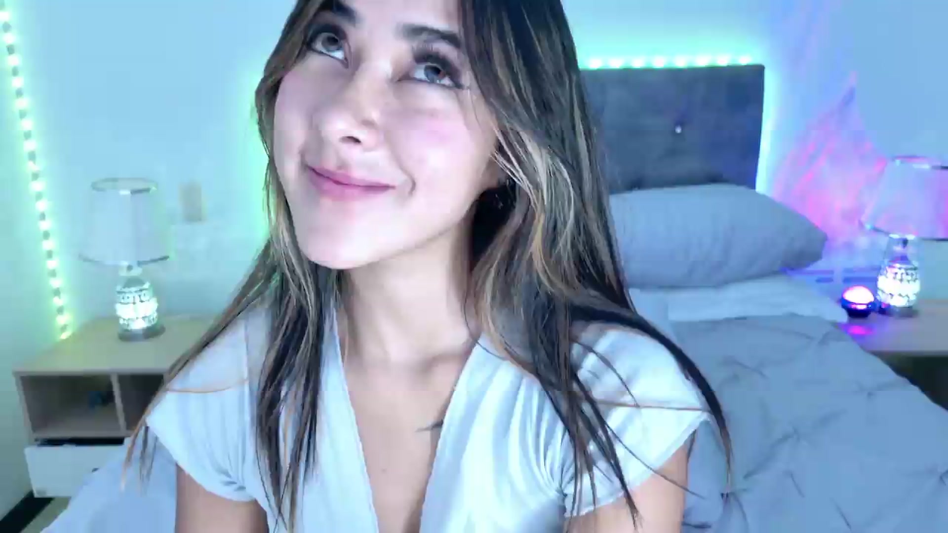 Gallery image thumbnail from NicolePowell's myfreecams stream on, 08/28/2026, 03:39 image 7 of 20
