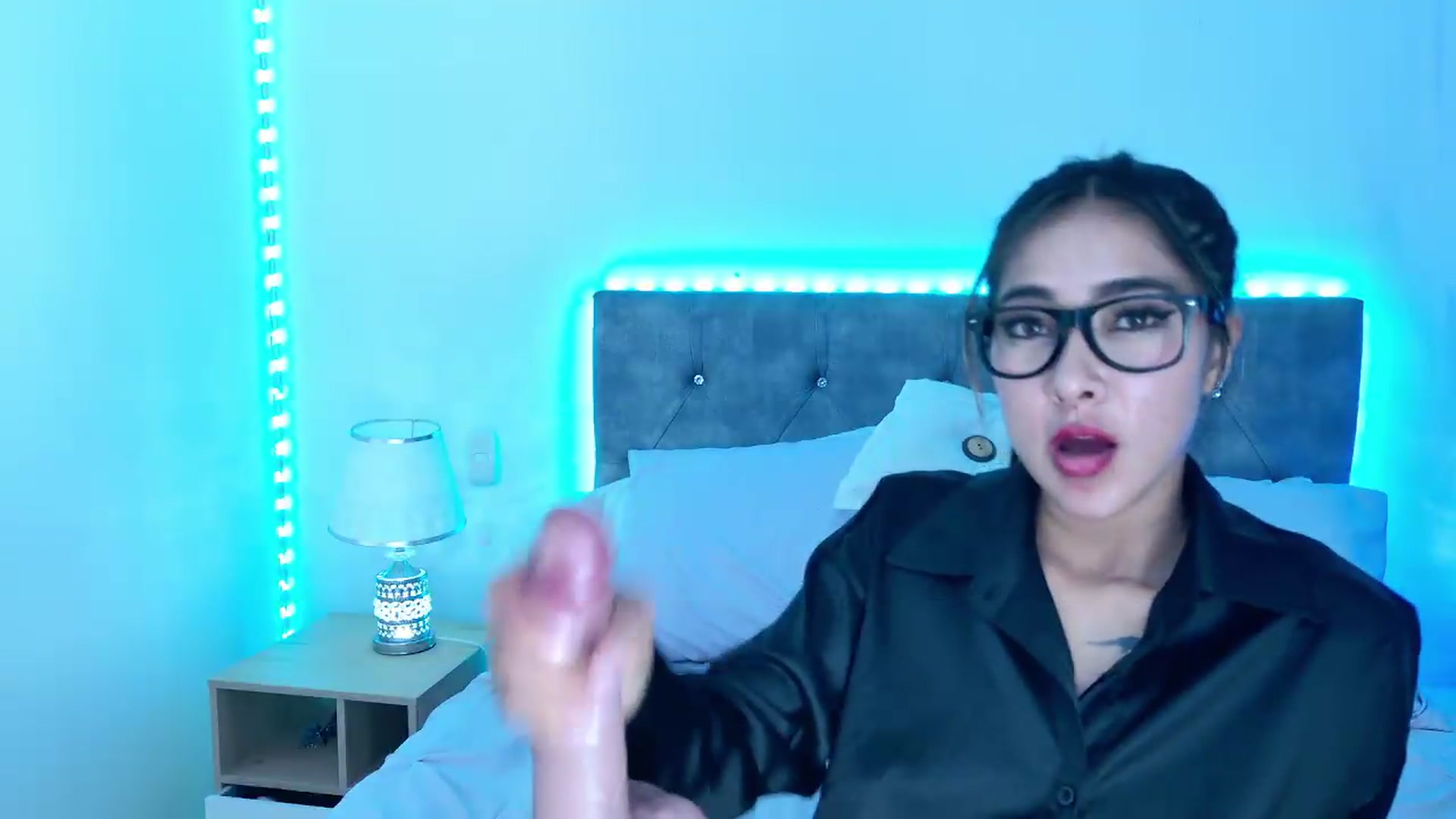Gallery image thumbnail from NicolePowell's myfreecams stream on, 09/01/2026, 04:25 image 6 of 20