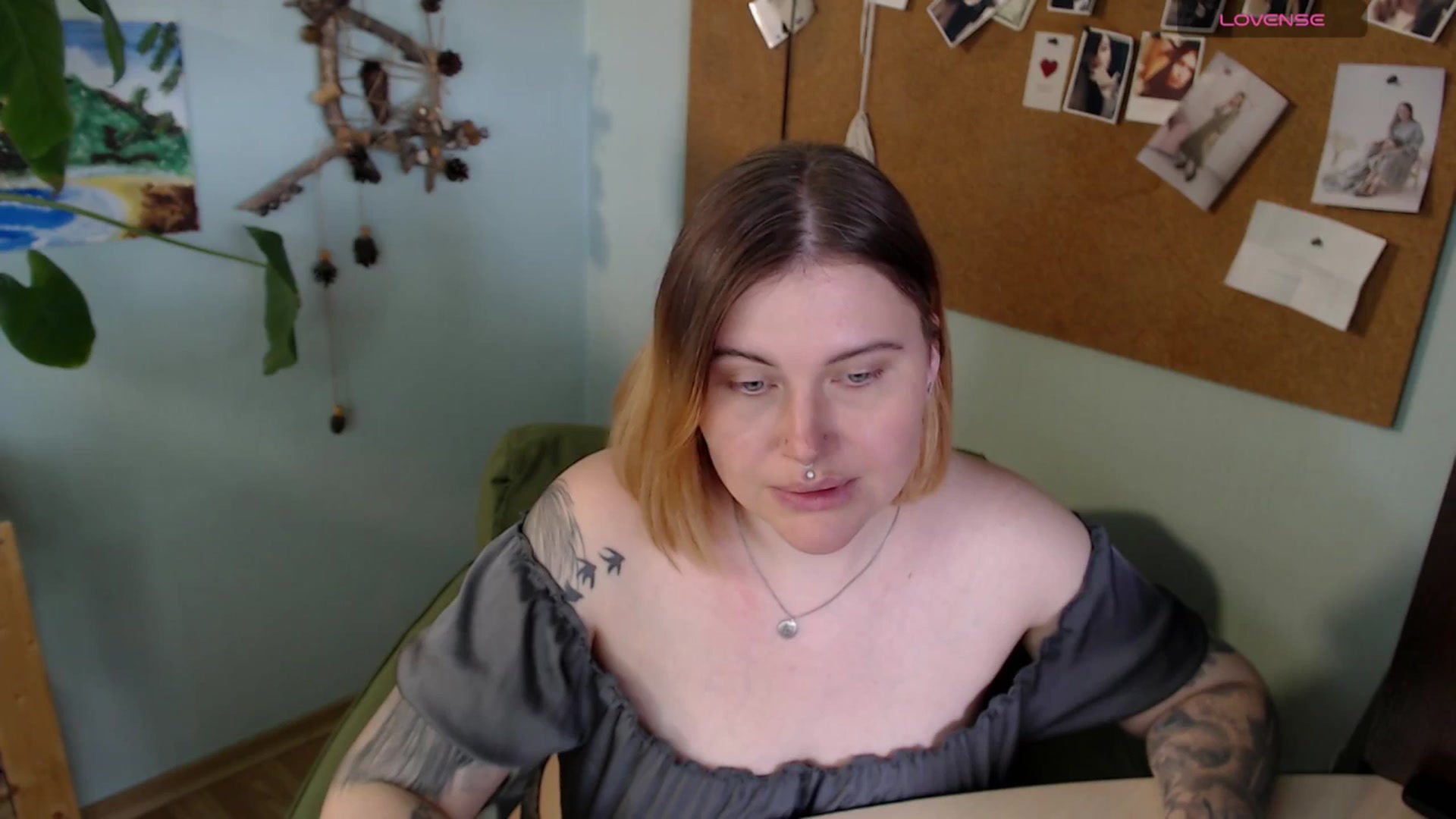 Gallery image thumbnail from NicoleStar's myfreecams stream on, 06/23/2025, 08:48 image 14 of 20