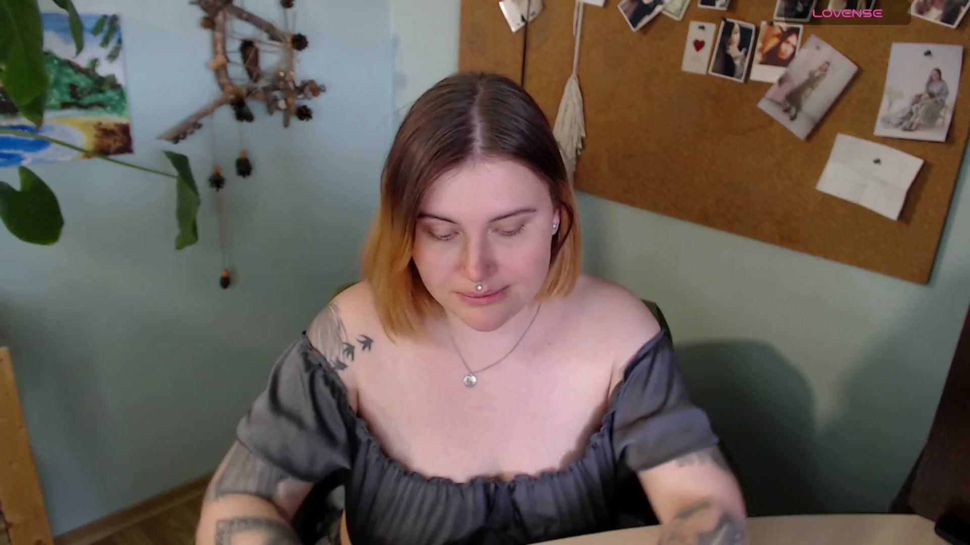 Gallery image thumbnail from NicoleStar's myfreecams stream on, 06/23/2025, 08:48 image 17 of 20