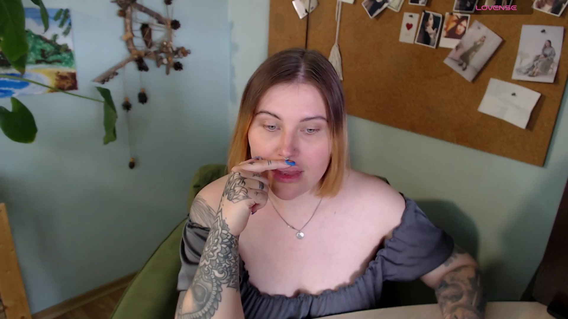 Gallery image thumbnail from NicoleStar's myfreecams stream on, 06/23/2025, 08:48 image 1 of 20