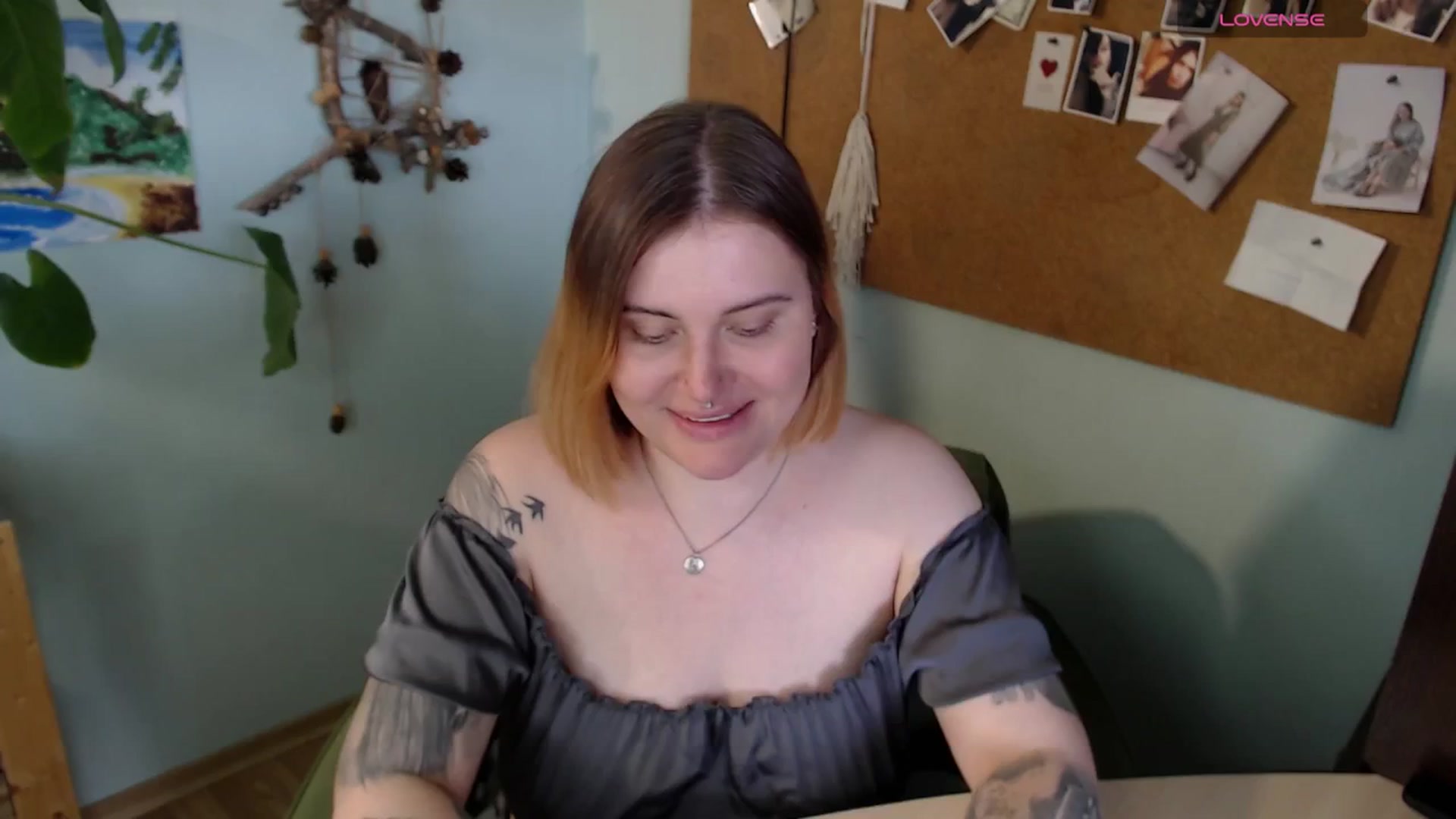 Gallery image thumbnail from NicoleStar's myfreecams stream on, 06/23/2025, 08:48 image 19 of 20