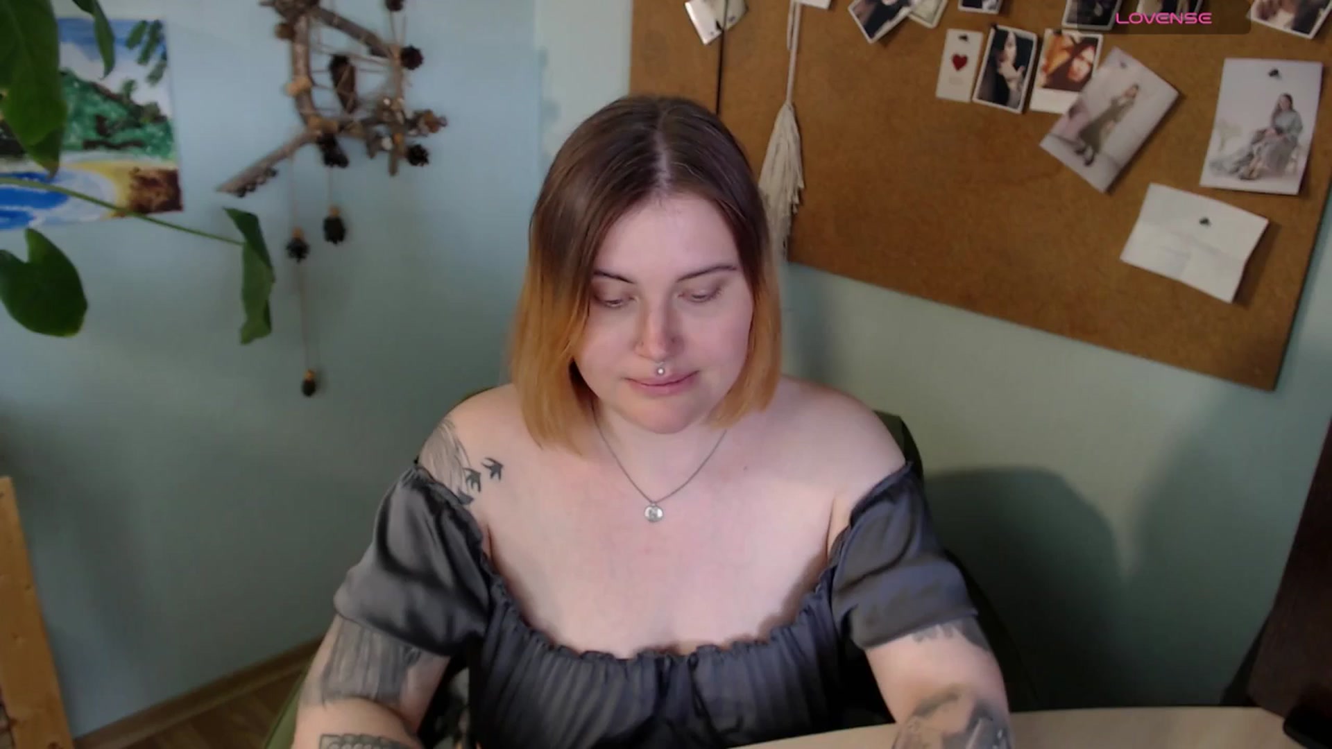Gallery image thumbnail from NicoleStar's myfreecams stream on, 06/23/2025, 08:48 image 20 of 20