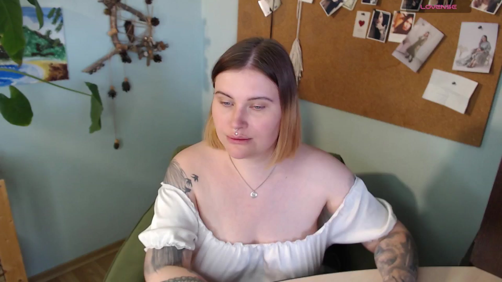 Gallery image thumbnail from NicoleStar's myfreecams stream on, 06/23/2025, 12:22 image 9 of 20