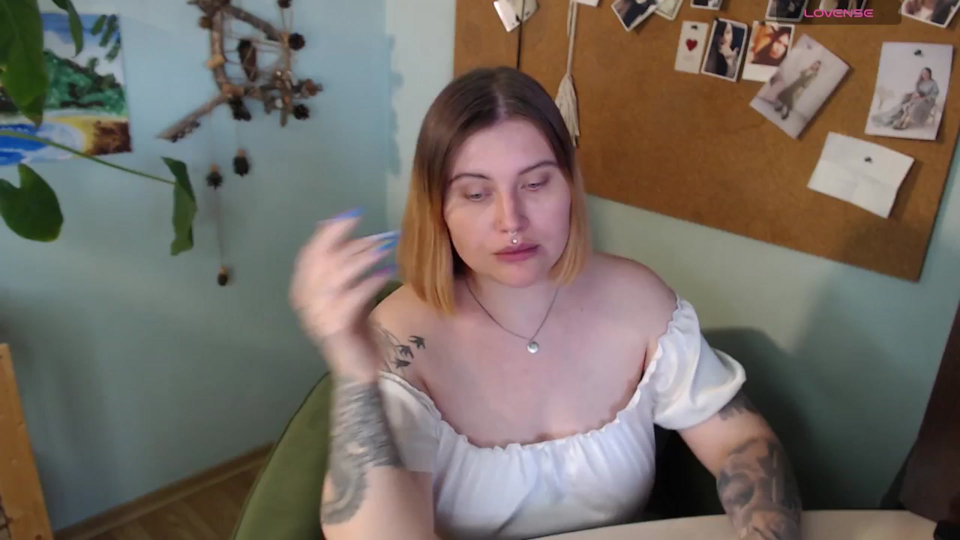 Gallery image thumbnail from NicoleStar's myfreecams stream on, 06/23/2025, 12:22 image 13 of 20