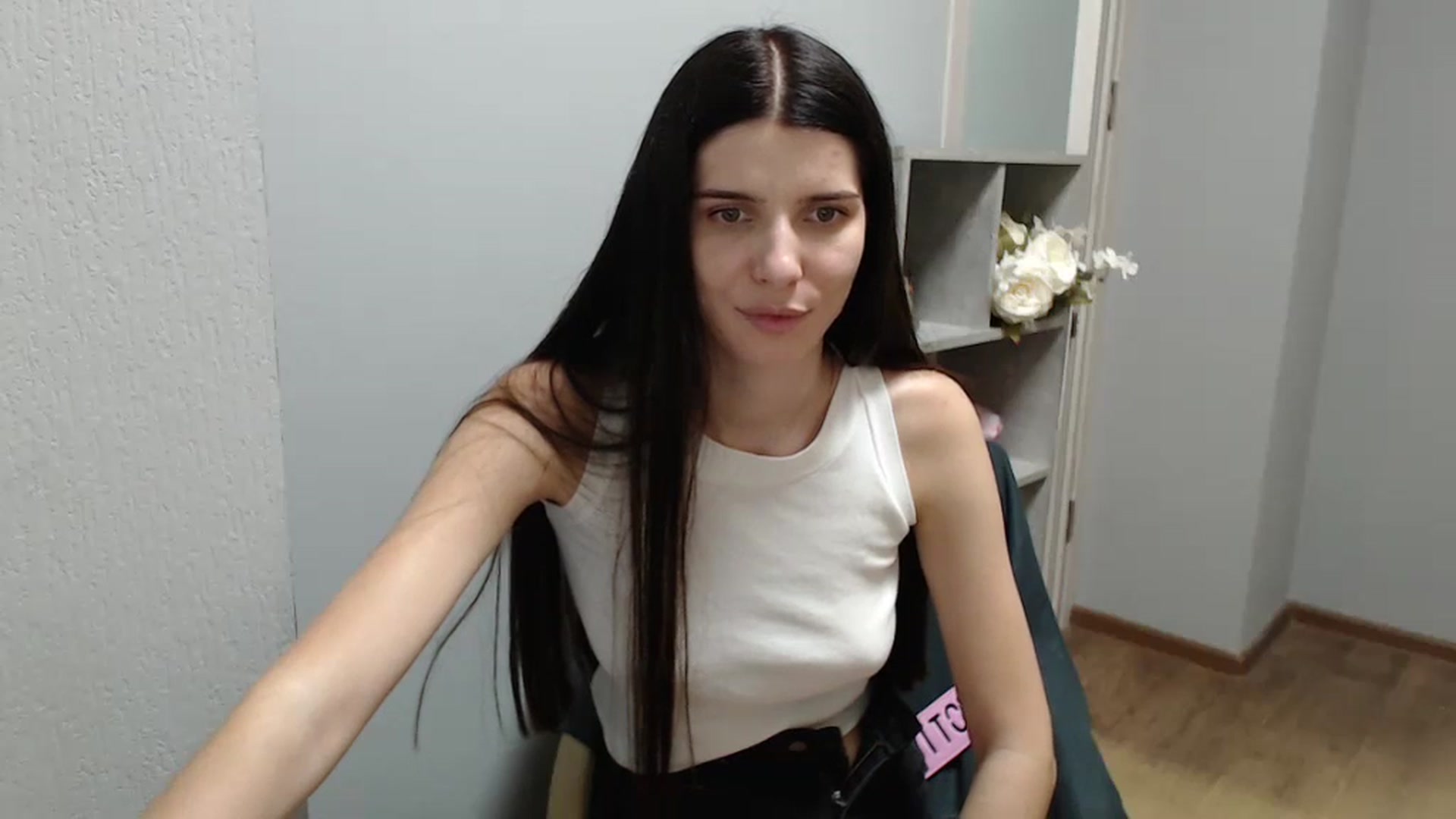 Gallery image thumbnail from NicoleVon's myfreecams stream on, 08/23/2024, 13:19 image 8 of 20